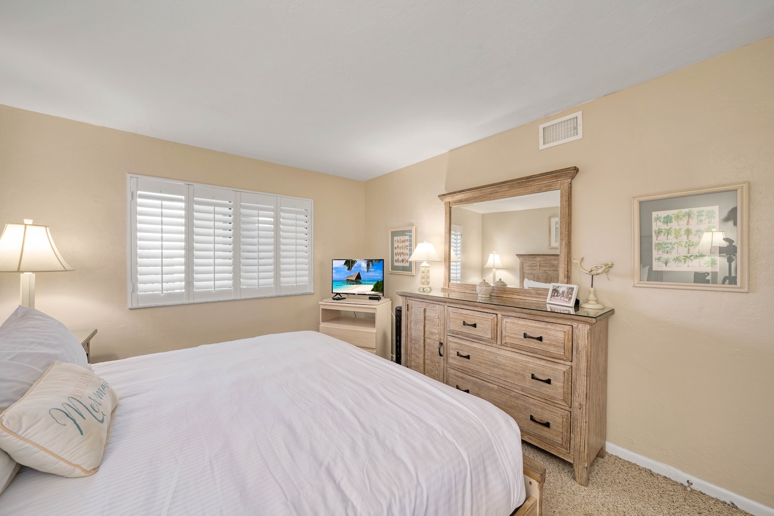 Compass Point 182 26