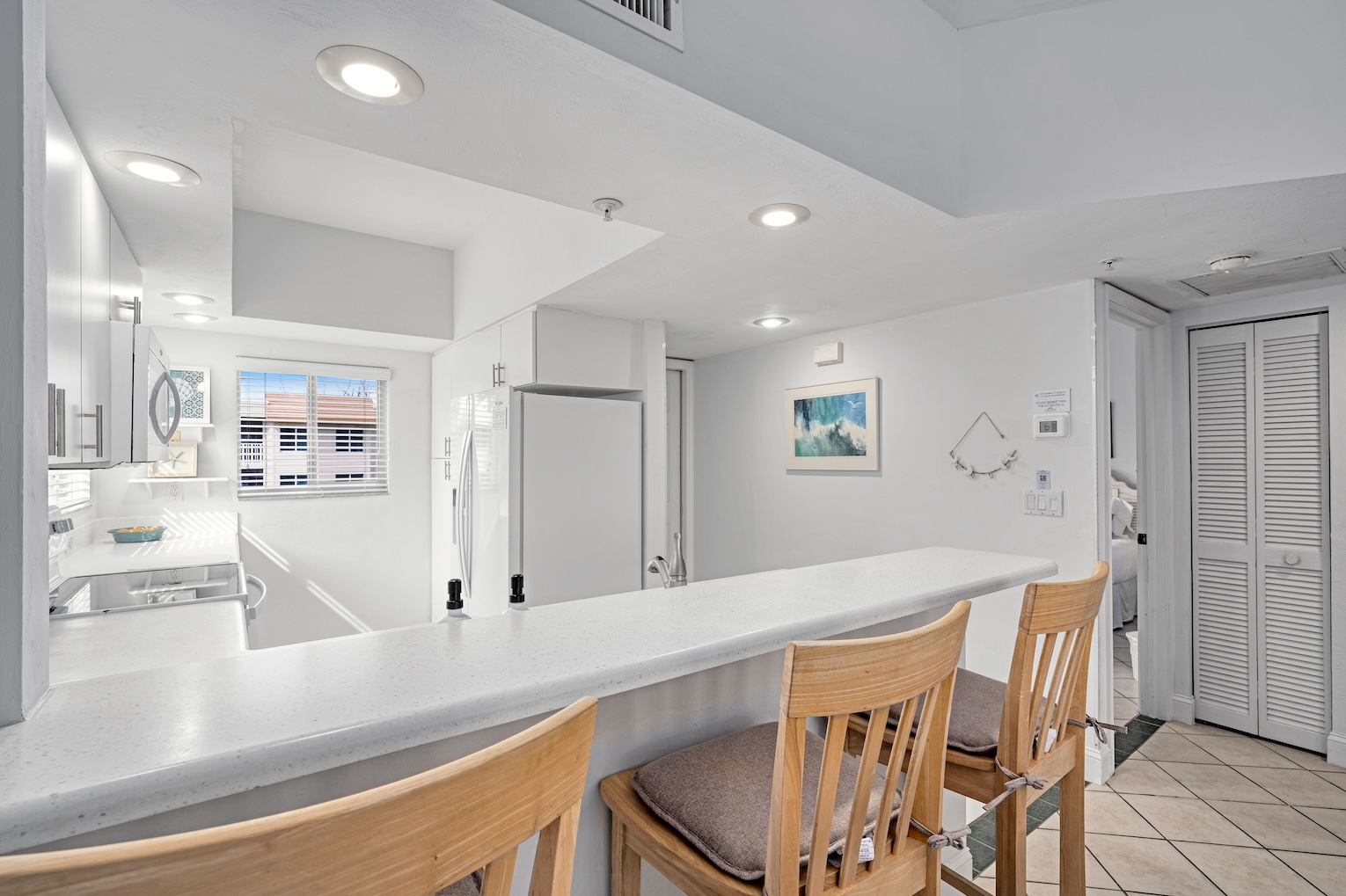 Shell Island Beach Club 6B 22