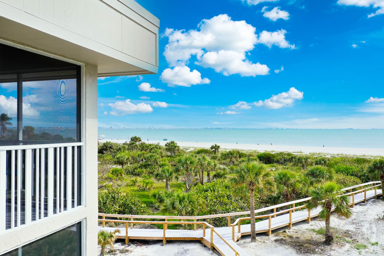 Shell Island Beach Club 6B 40