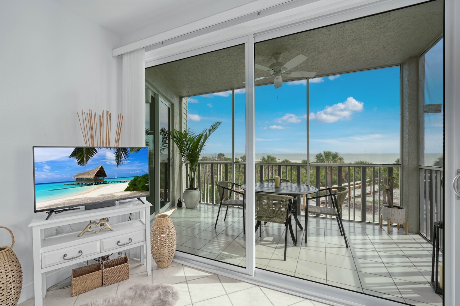 Shell Island Beach Club 6B 2
