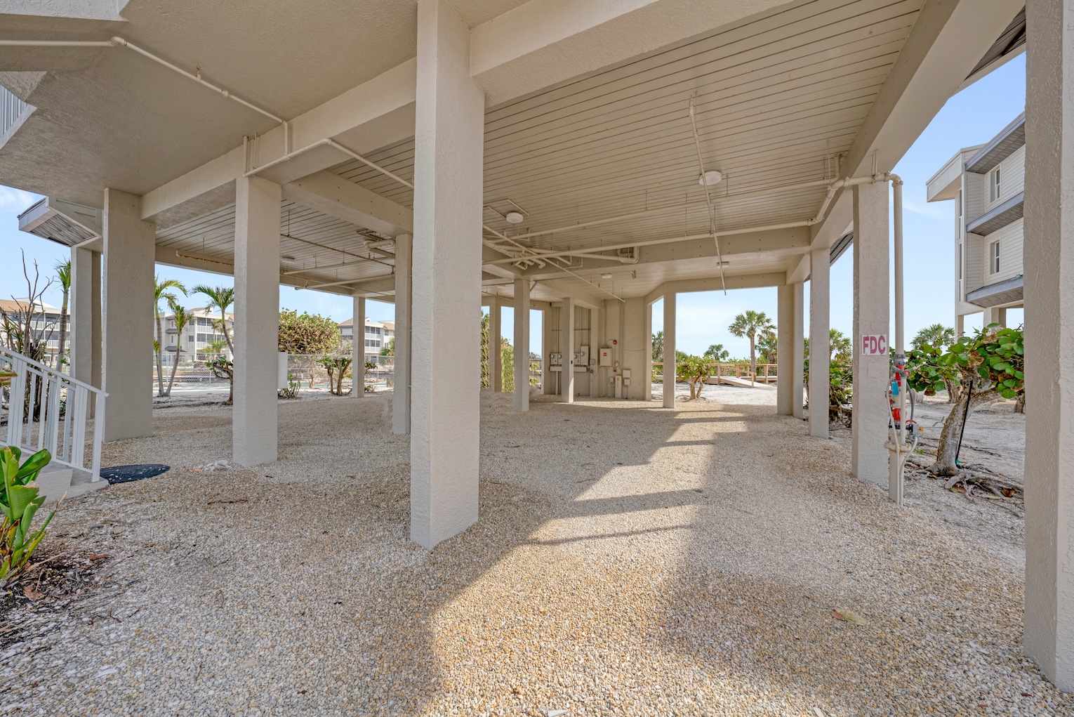 Shell Island Beach Club 6B 48