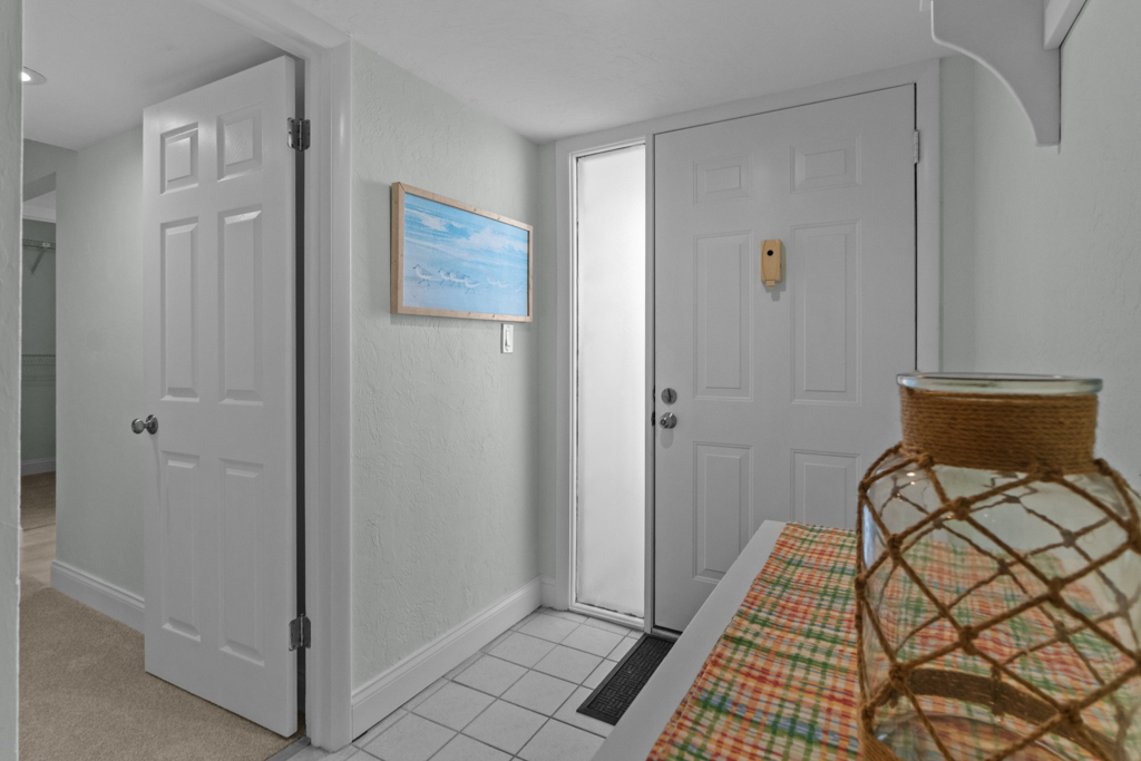 Compass Point 212 35