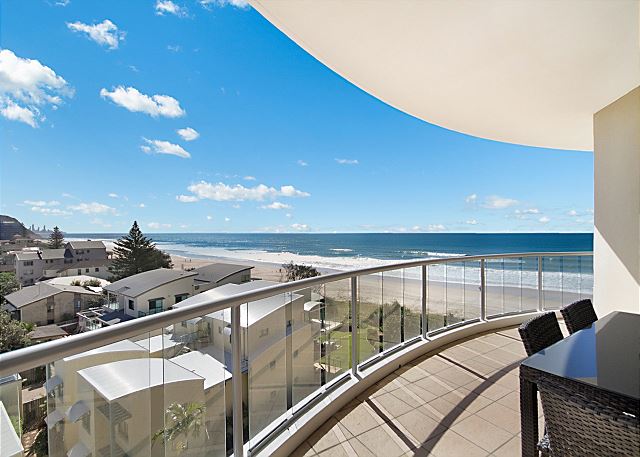 Palm Springs 604 - Absolute Beachfront