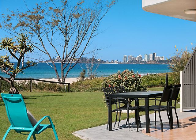 San Simeon 6 - Spacious, ground floor and absolute beachfront!