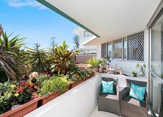 Ocean Plaza 115 - Coolangatta Beachfront!