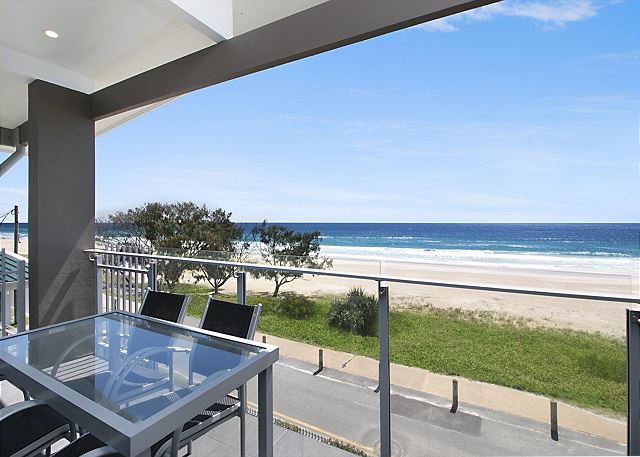 Brixton Rise 3 - Beachfront Tugun