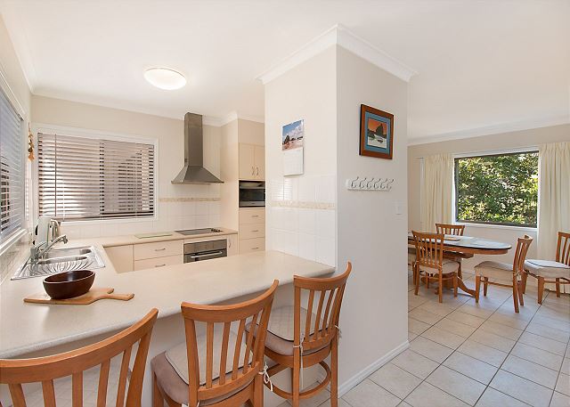 Diamond Place 4 - Direct Beach Access