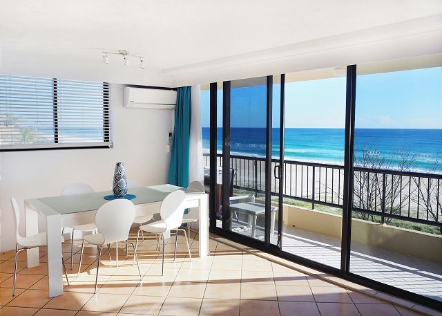 Pelican Sands 401 - Absolute Beachfront - Min. 3 night stays!