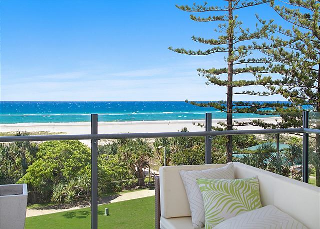 Kirra Wave 401 - Luxury Beachfront