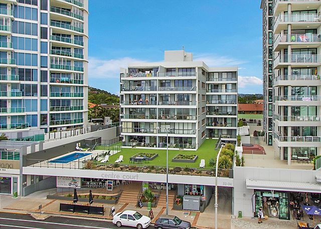 Centre Court 13 Kirra - Kirra Beachfront