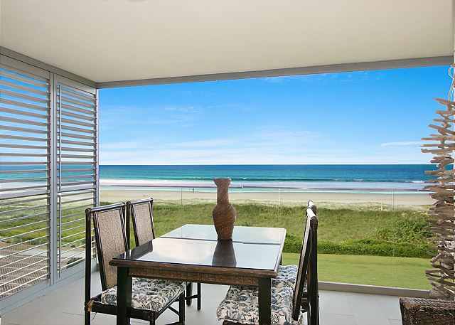 Beach Shack - Absolute Beachfront Bilinga