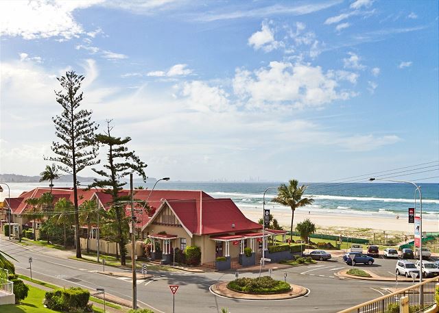 Kirra Gardens 9 - Kirra Point Beachfront