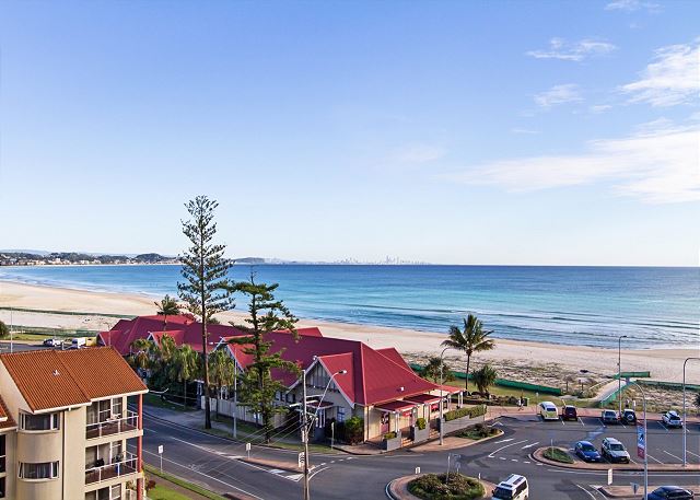 Kirra Gardens 25 - Kirra Point Beachfront