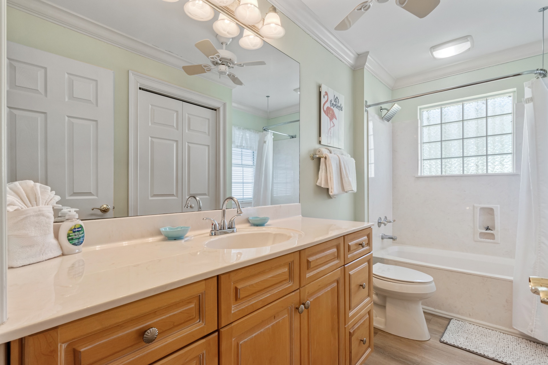 Second floor shared full bathroom