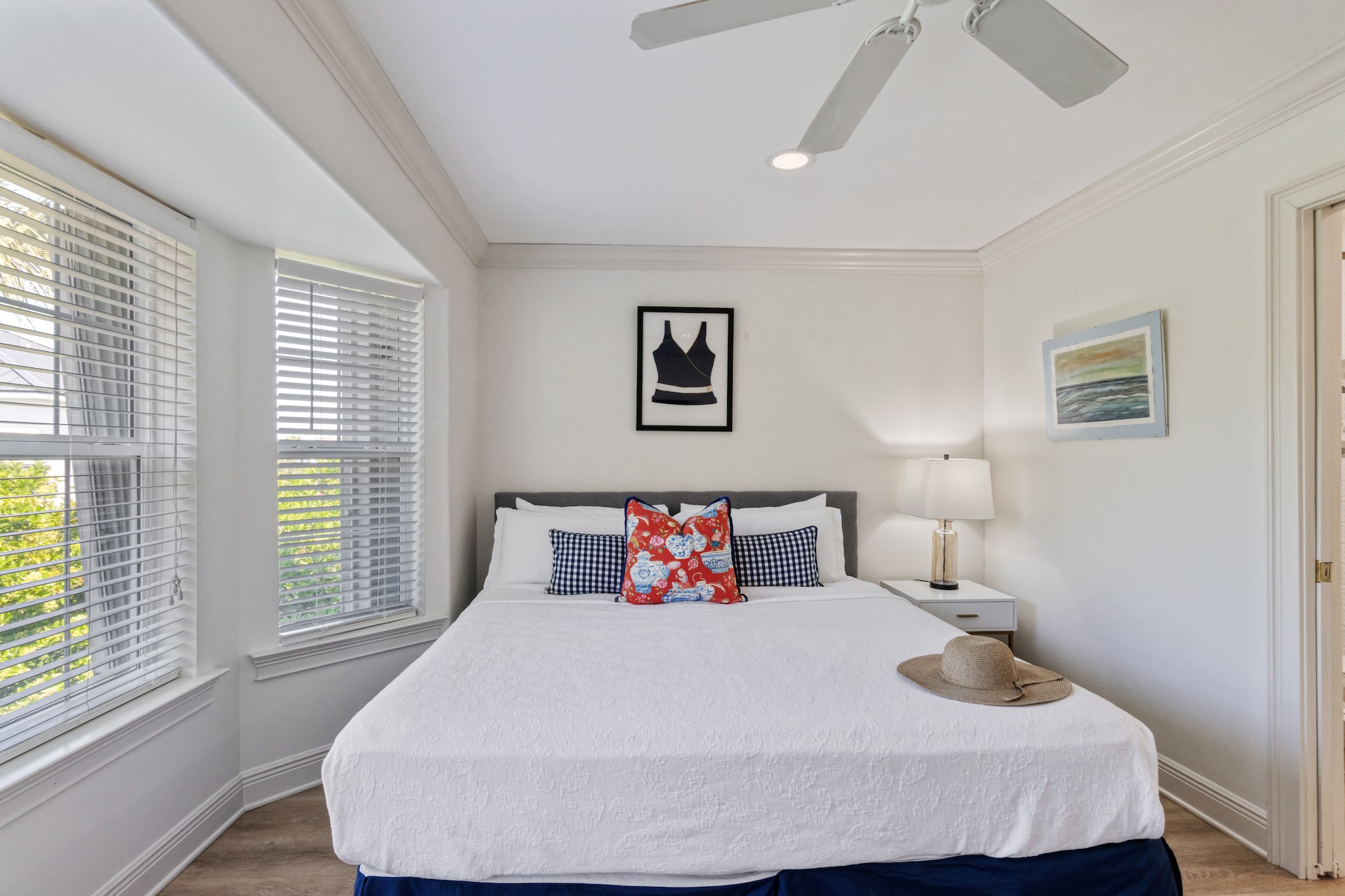 King guest bedroom with ensuite