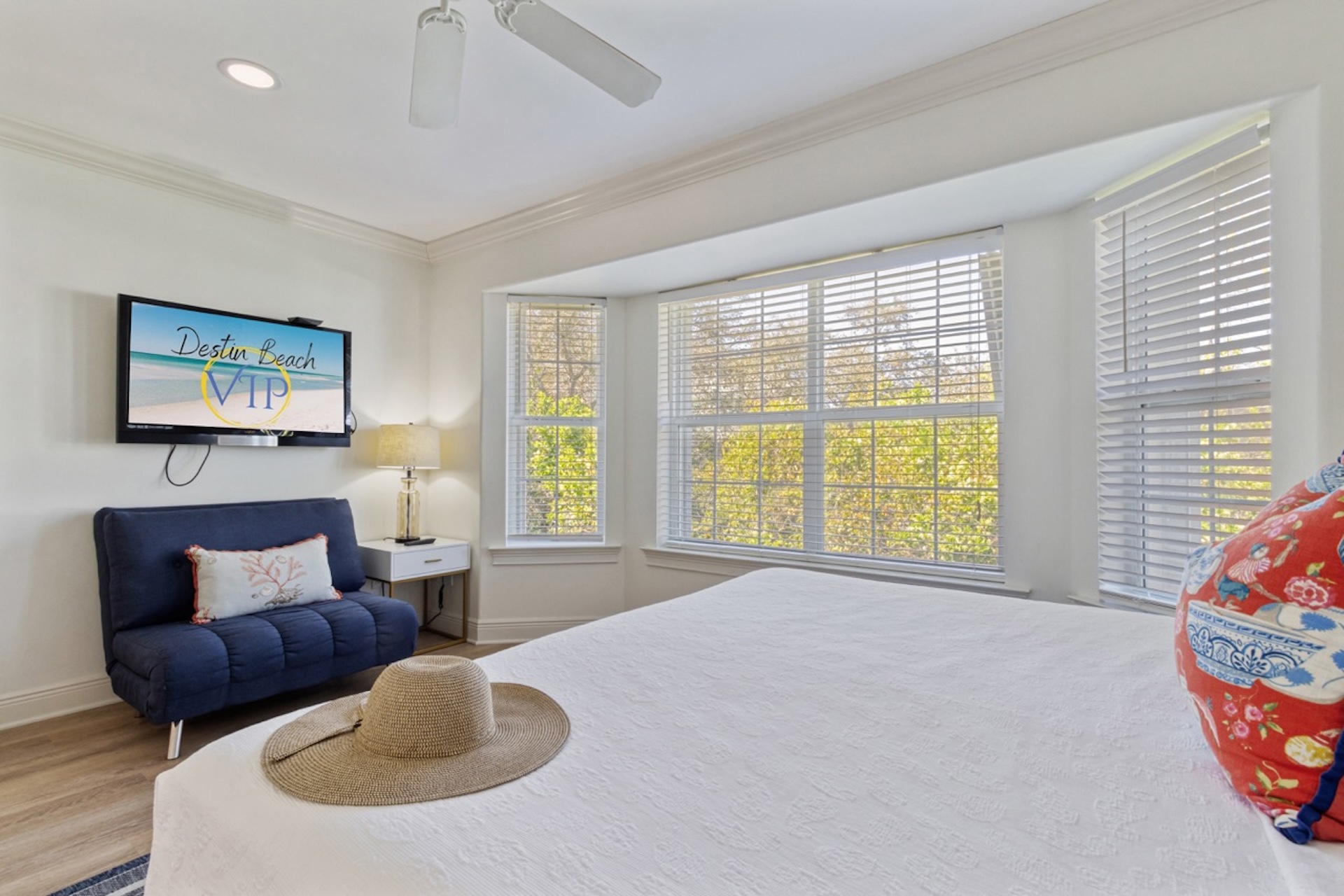 King Guest Bedroom - Second Floor