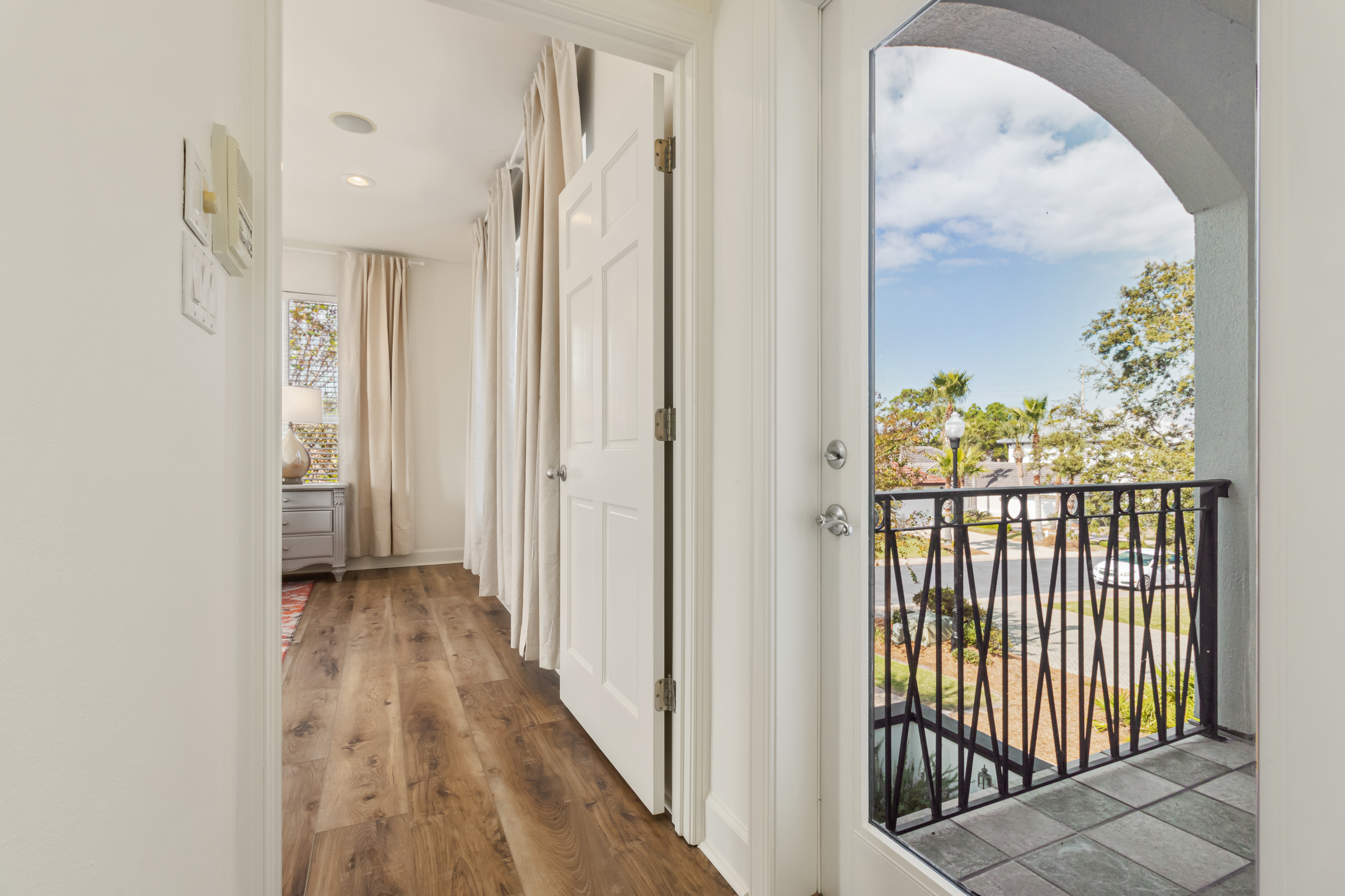 Entrance to guest bedroom 2 and balcony