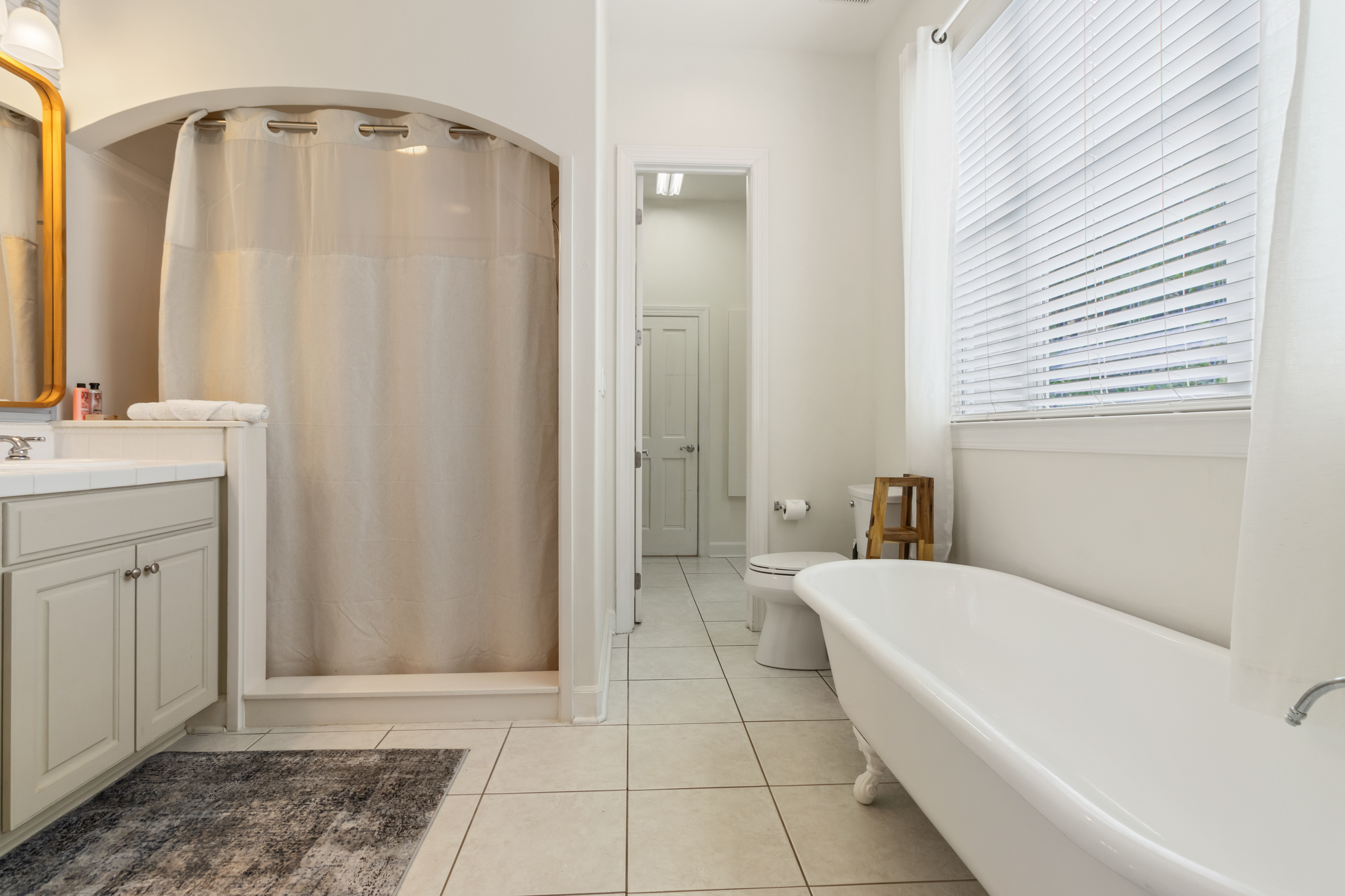 Primary ensuite - First floor