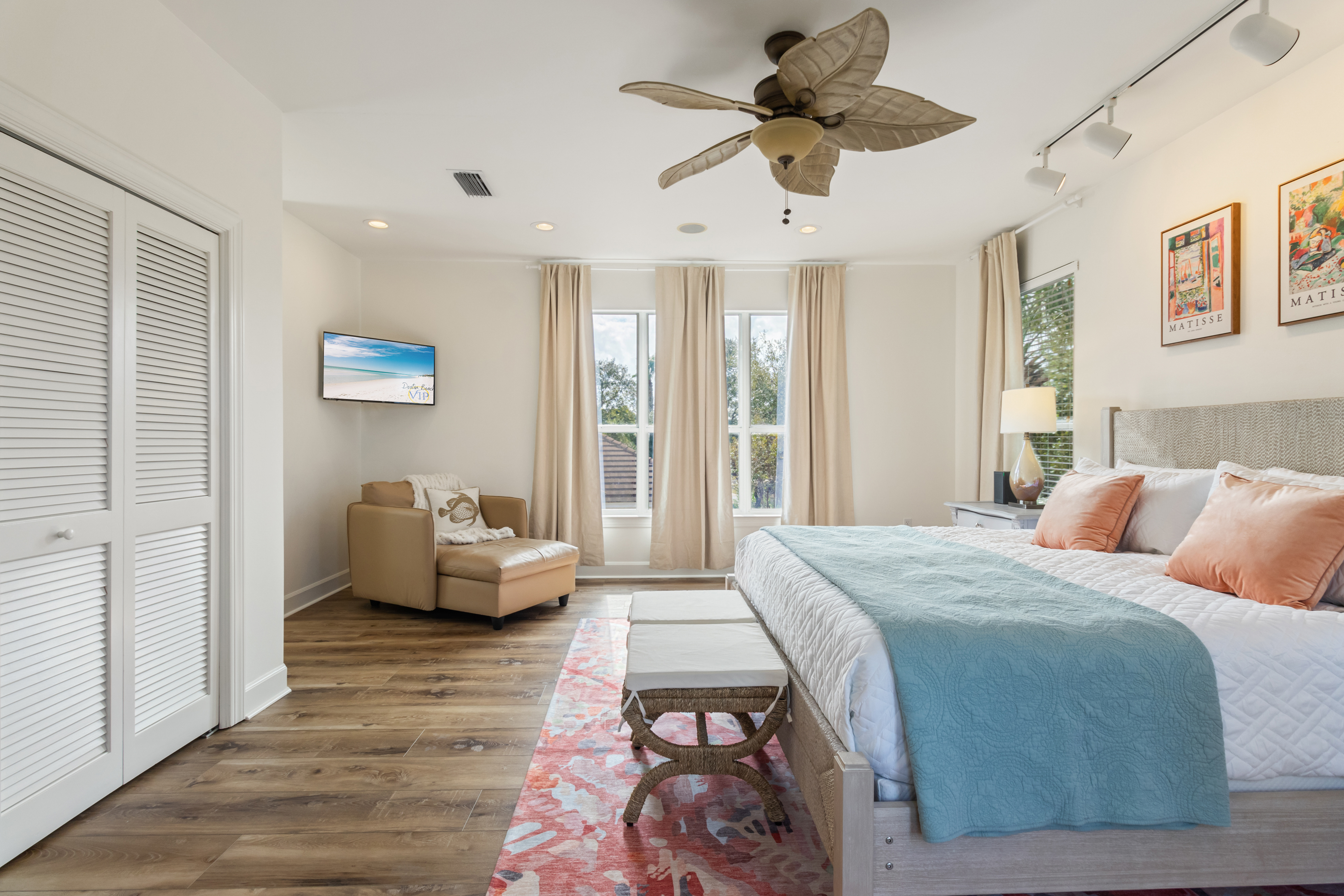 King guest bedroom 2 - Second floor