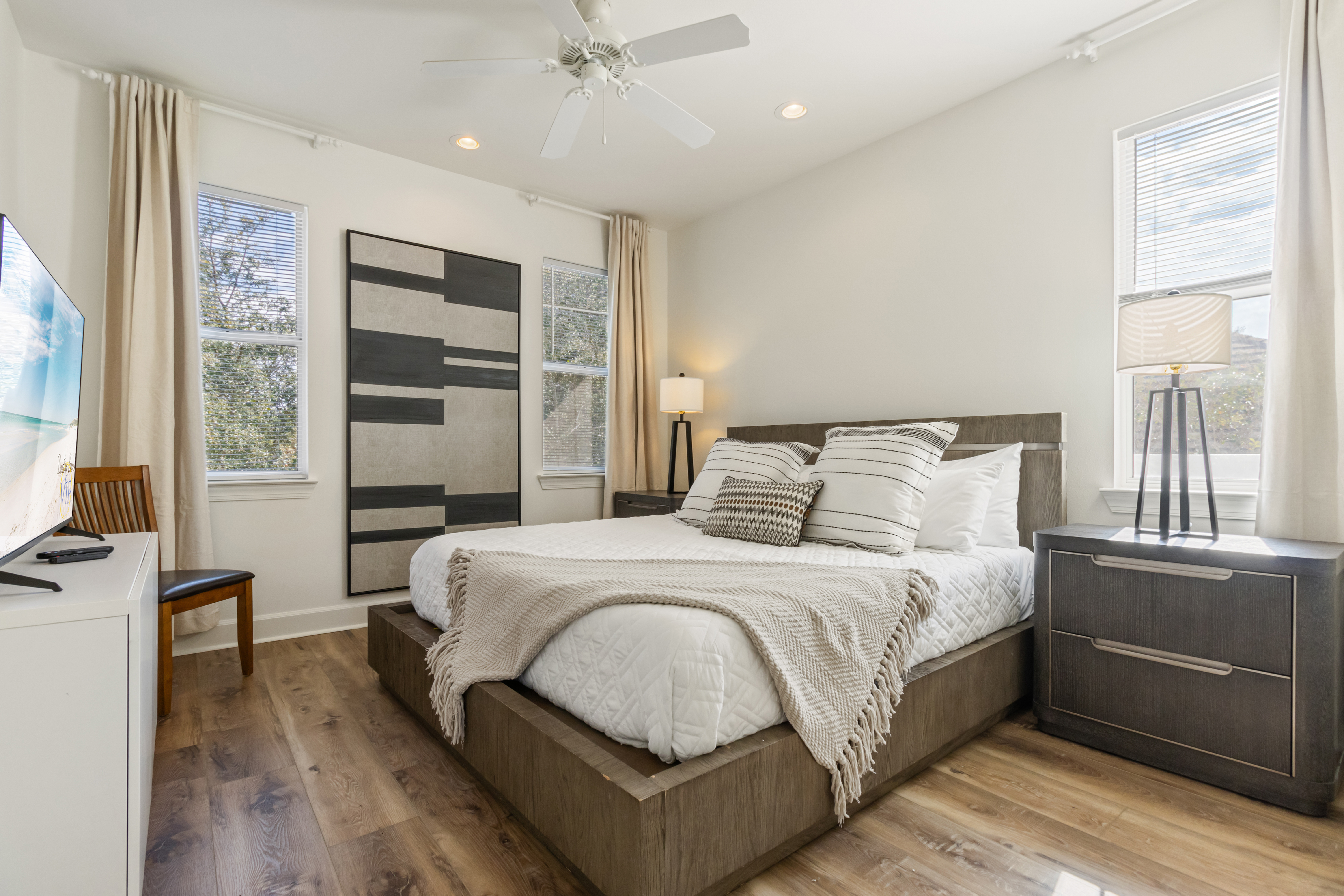 King guest bedroom 3 - Second floor