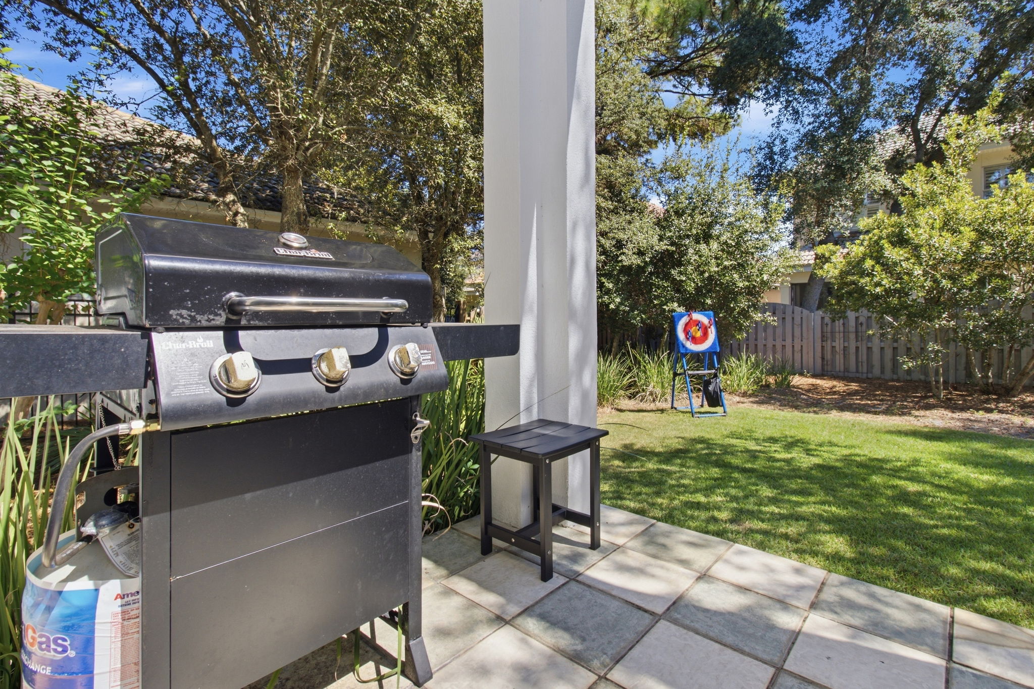 Gas grill for guests use