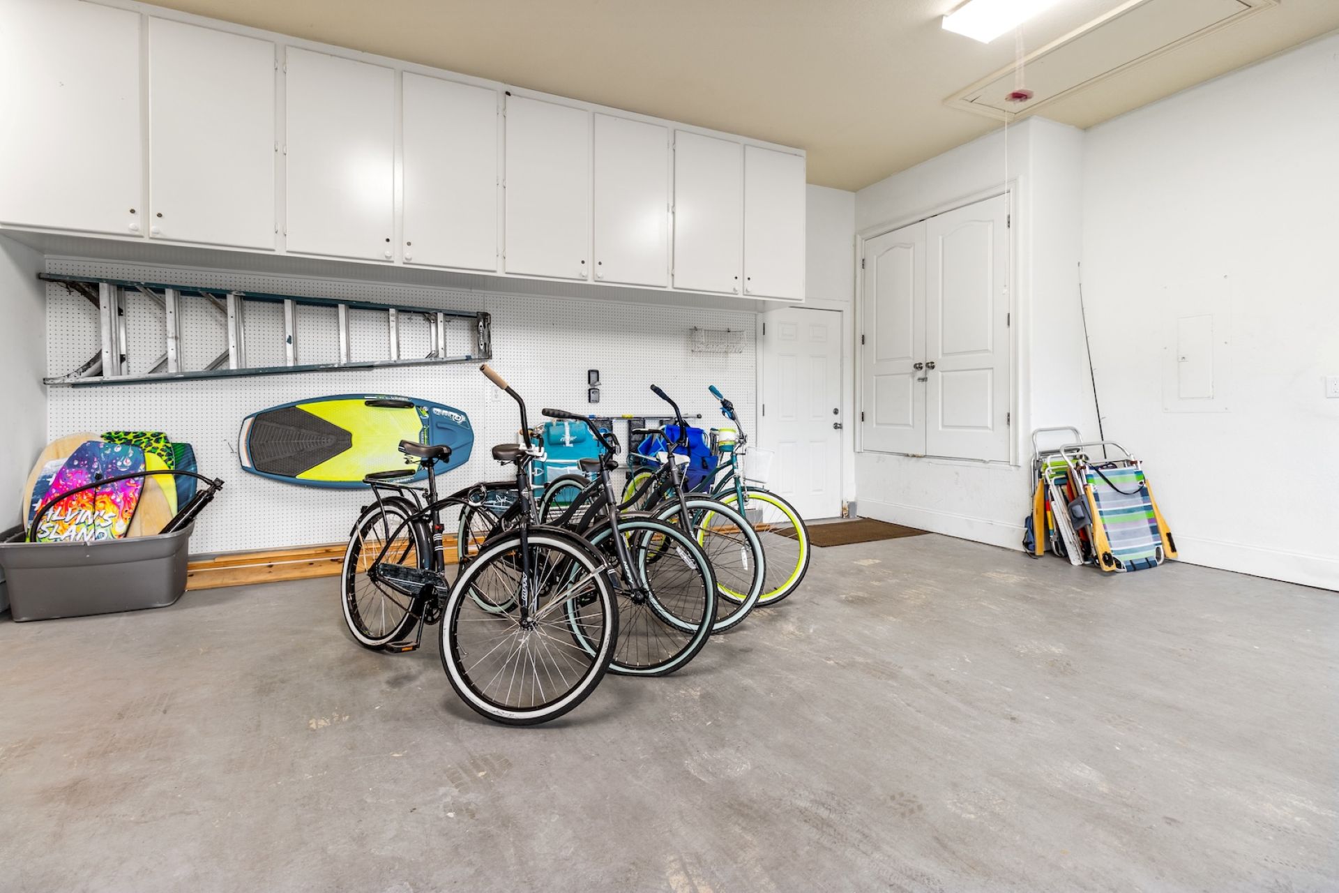 Adult bikes and beach gear for guests to use