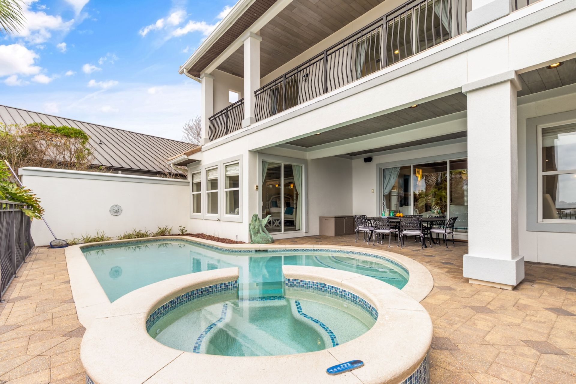 Private pool and hot tub with outdoor dining