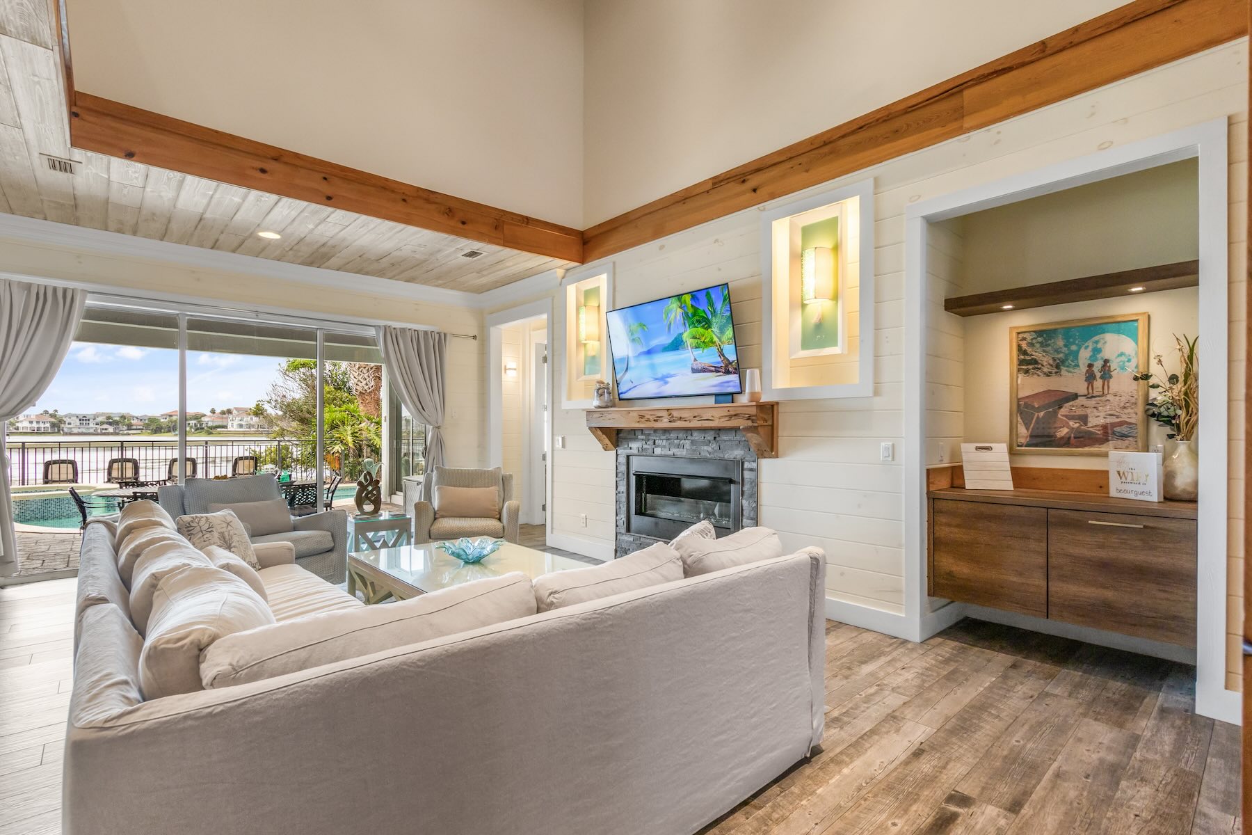 Gorgeous water view from the living area