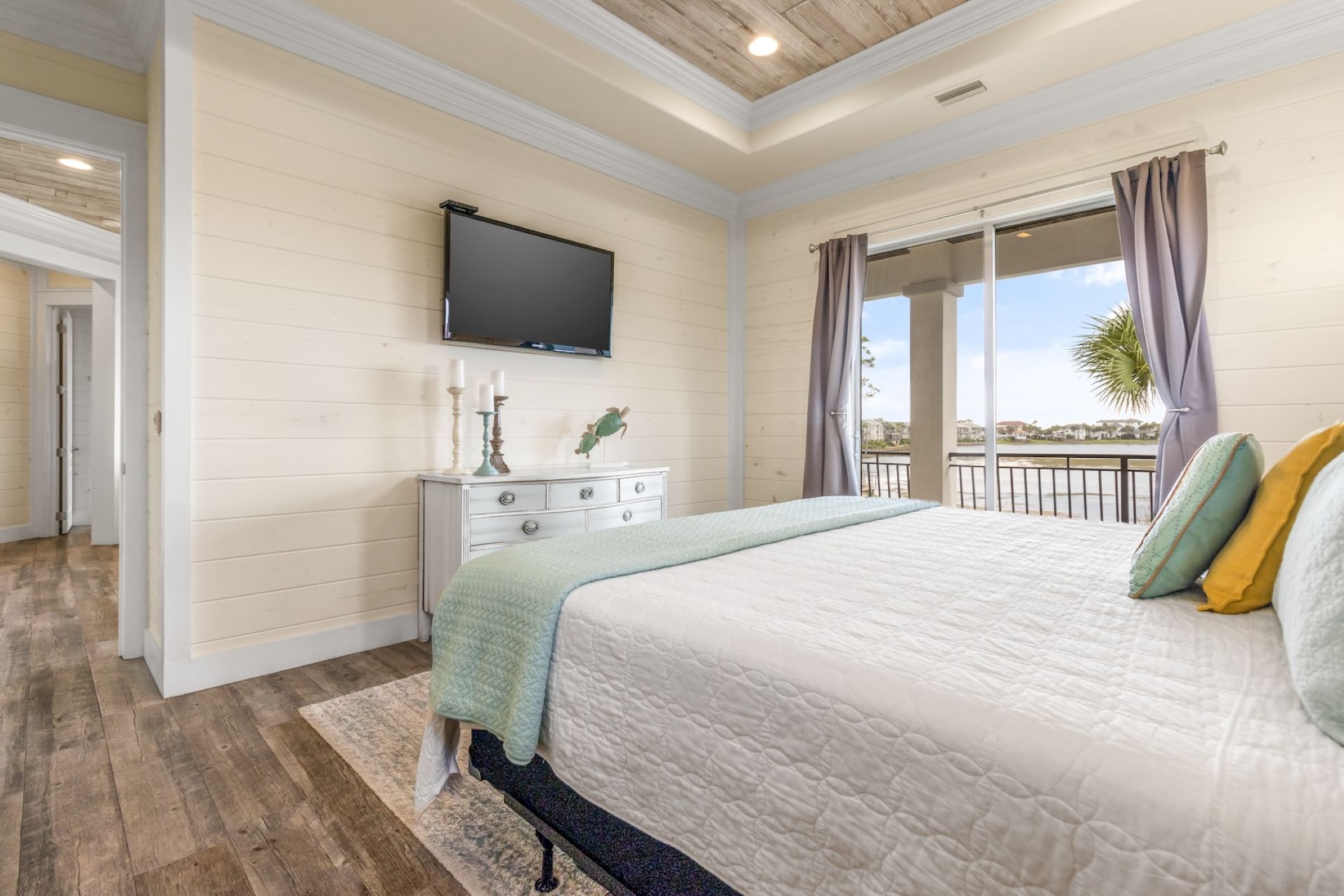 Captivating bedroom views in guest bedroom 4