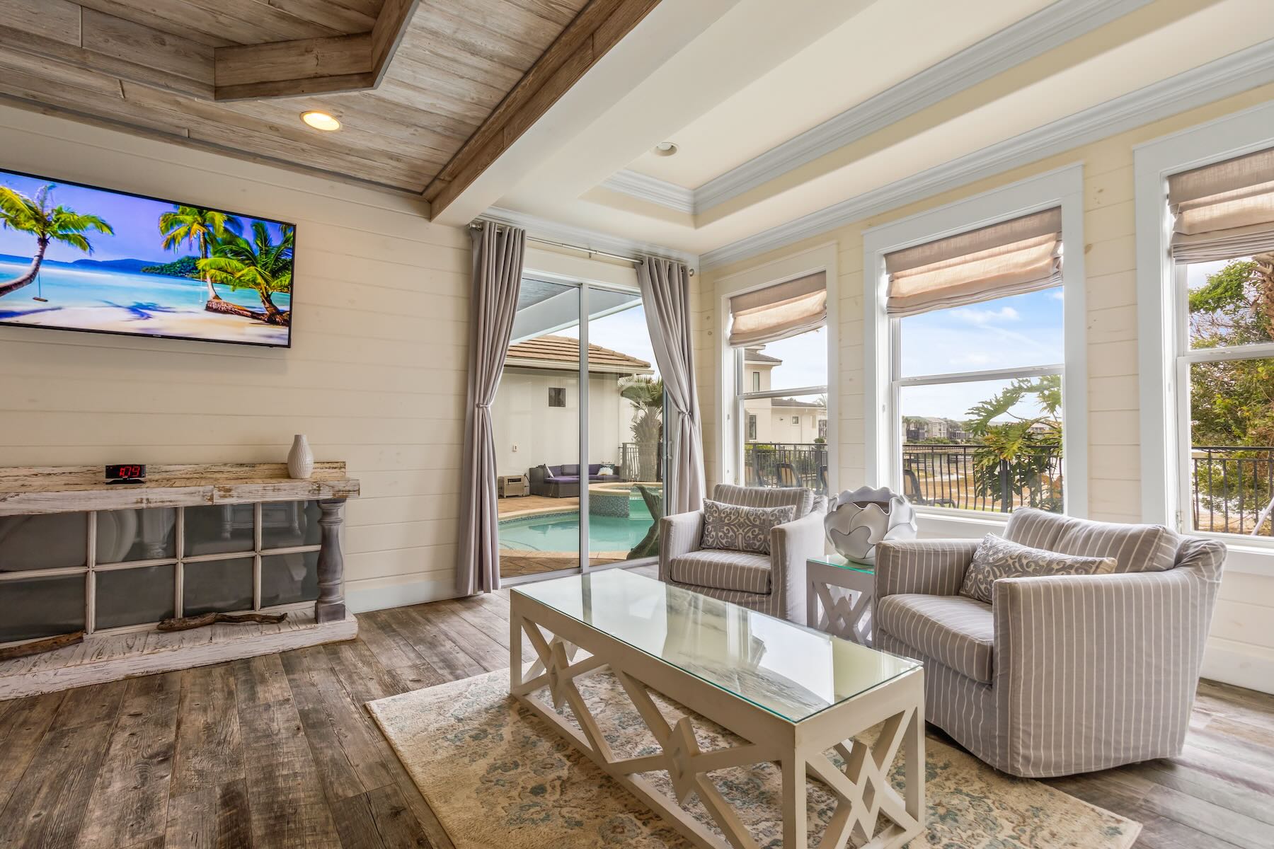 Additional seating in the primary suite