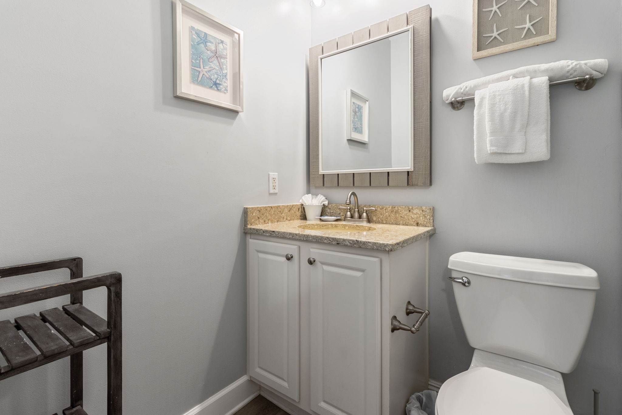 Guest bedroom 2 ensuite