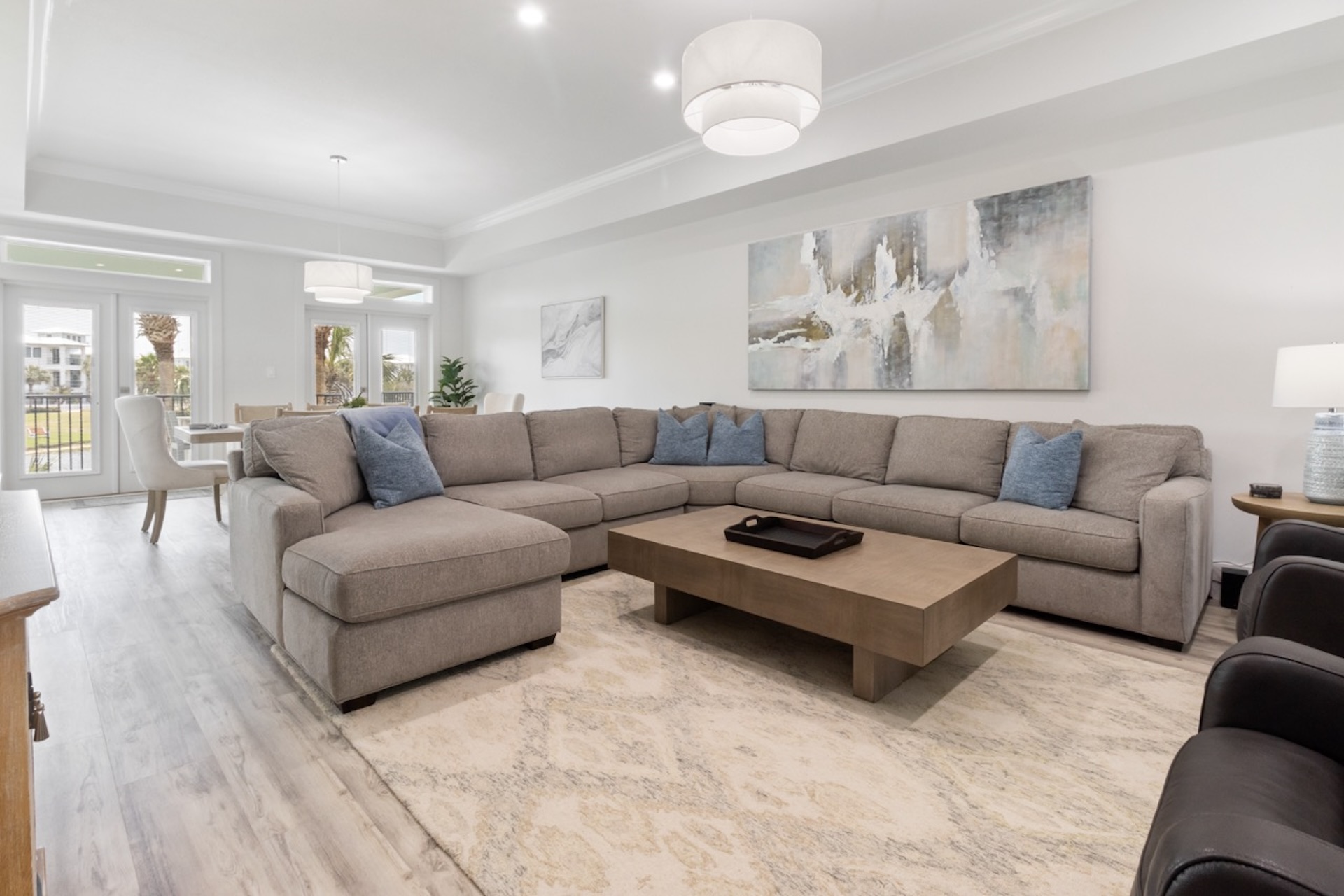 Spacious seating with queen sofa bed