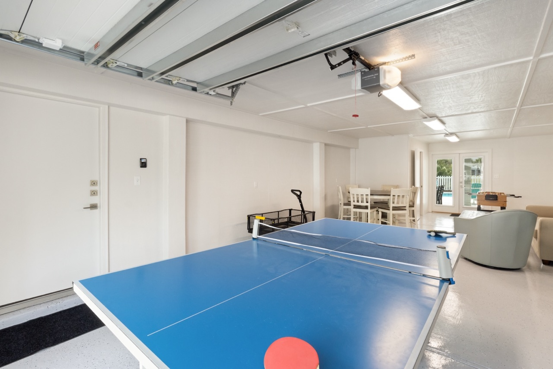 Spacious garage and game room