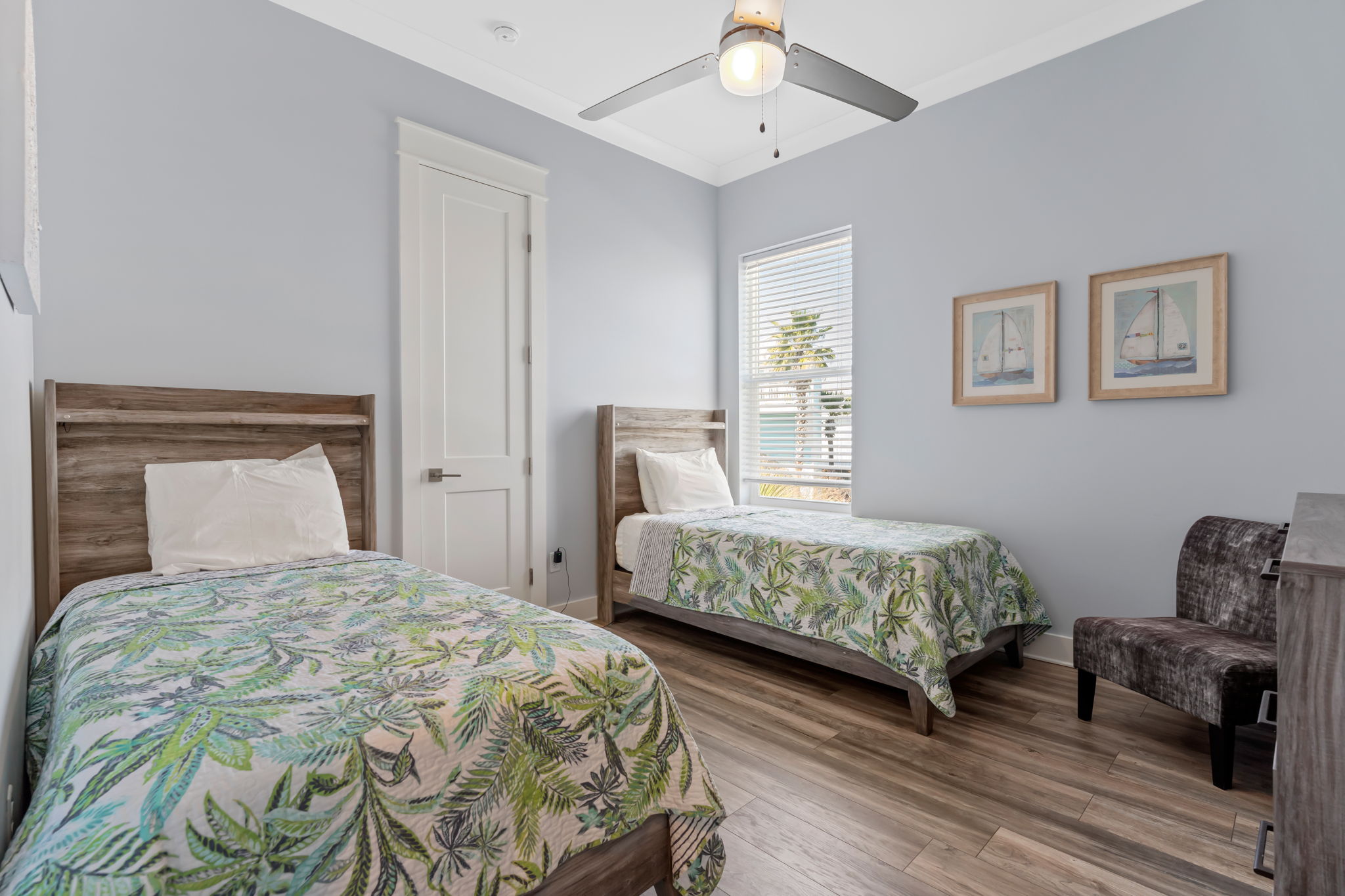 Second floor twin guest bedroom