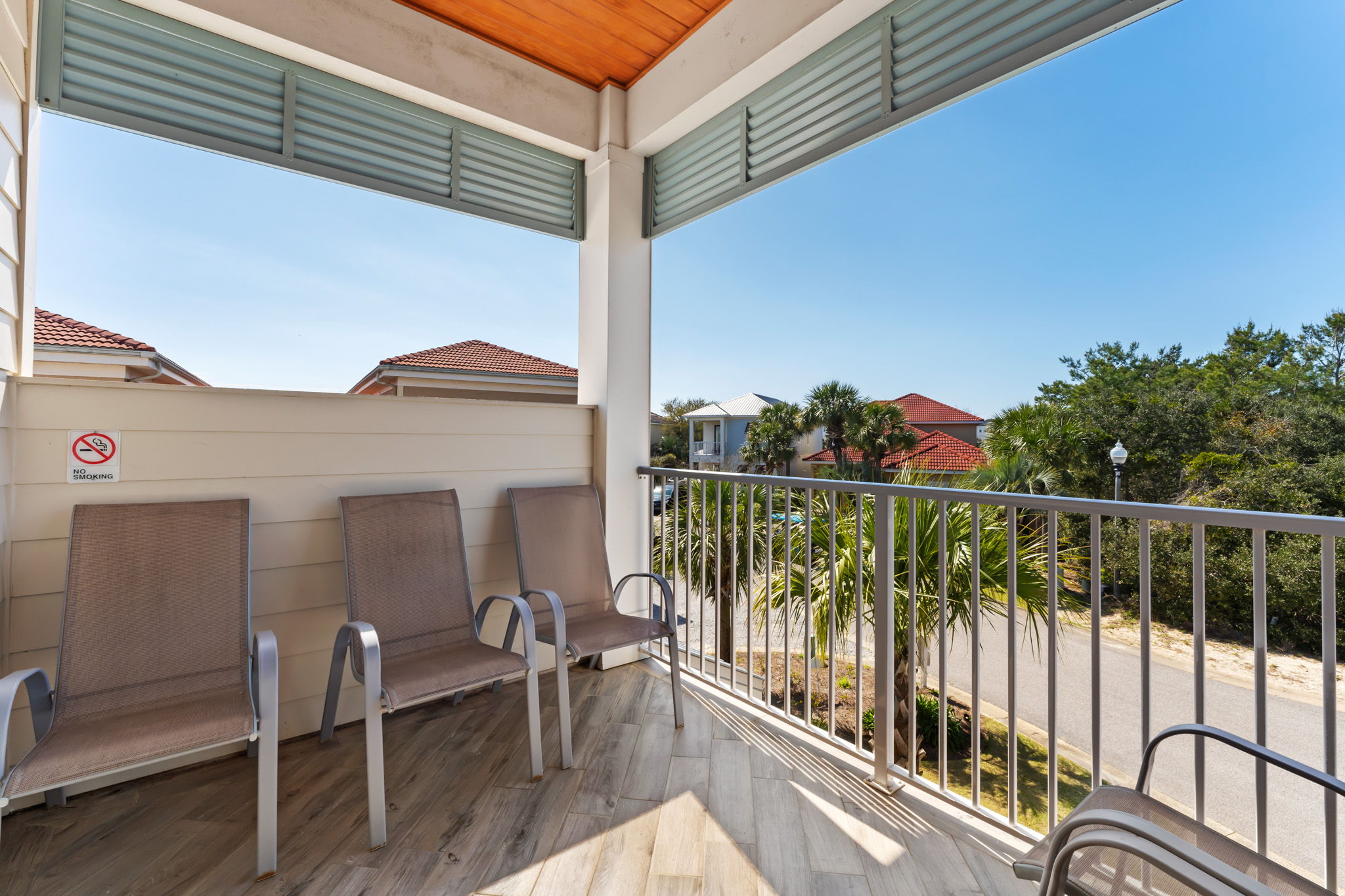 Peaceful private balcony
