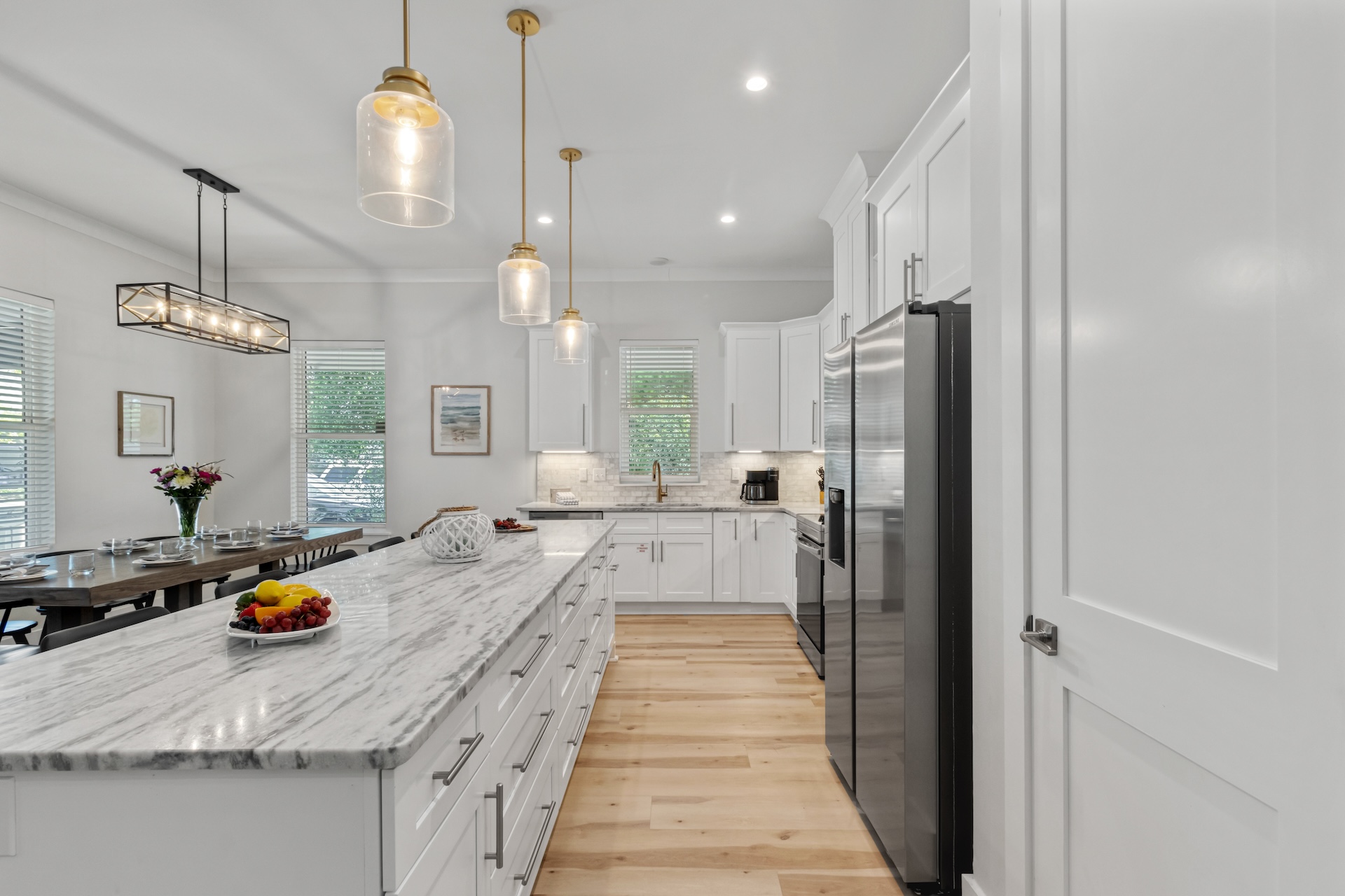 Spacious countertops