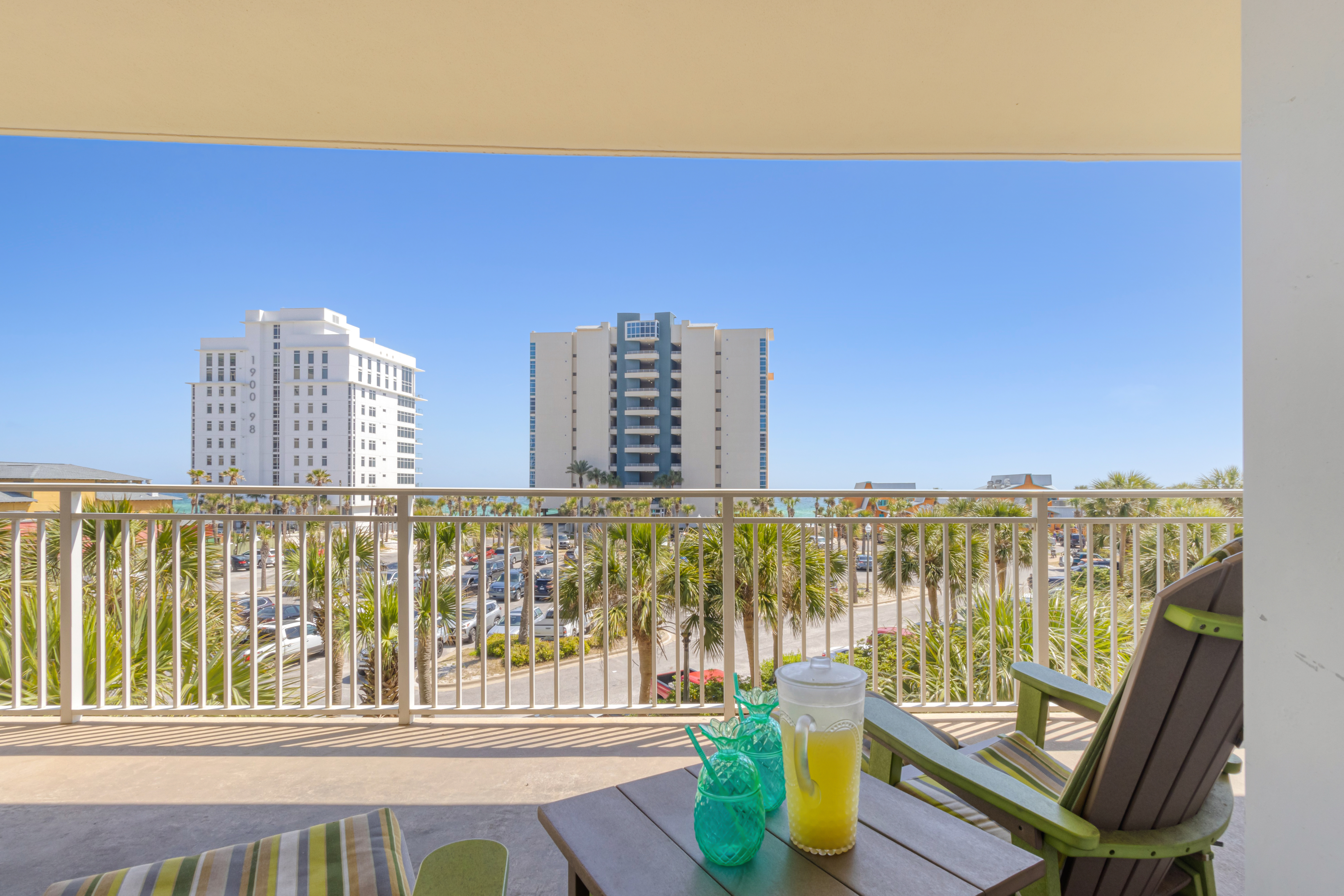 Additional private balcony