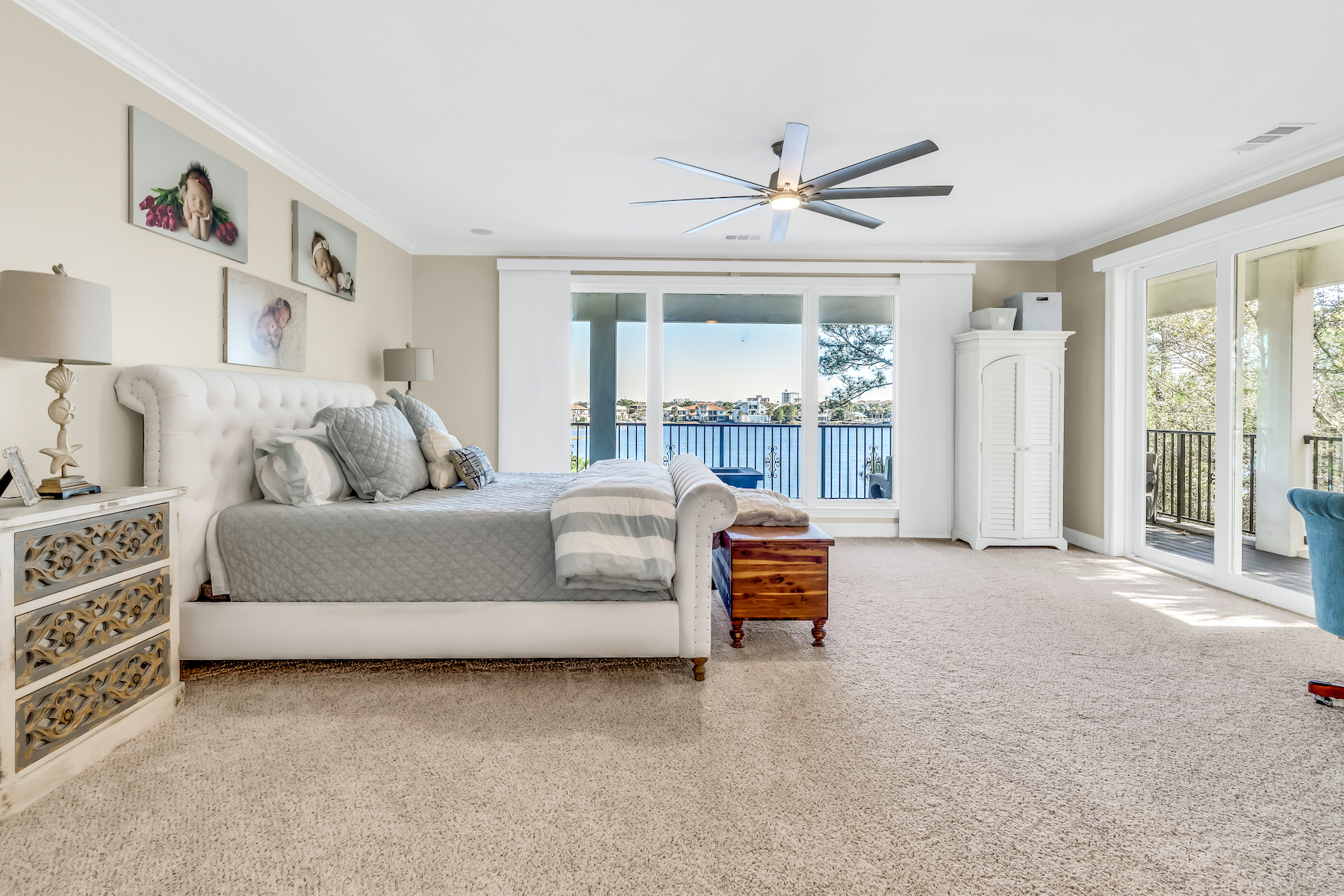 Spacious primary suite