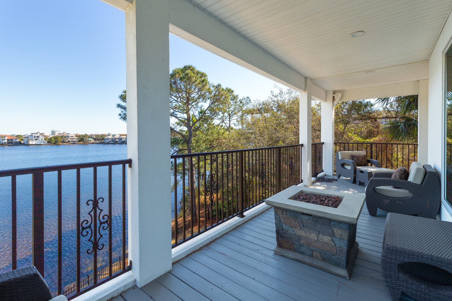 Second floor balcony off primary suite