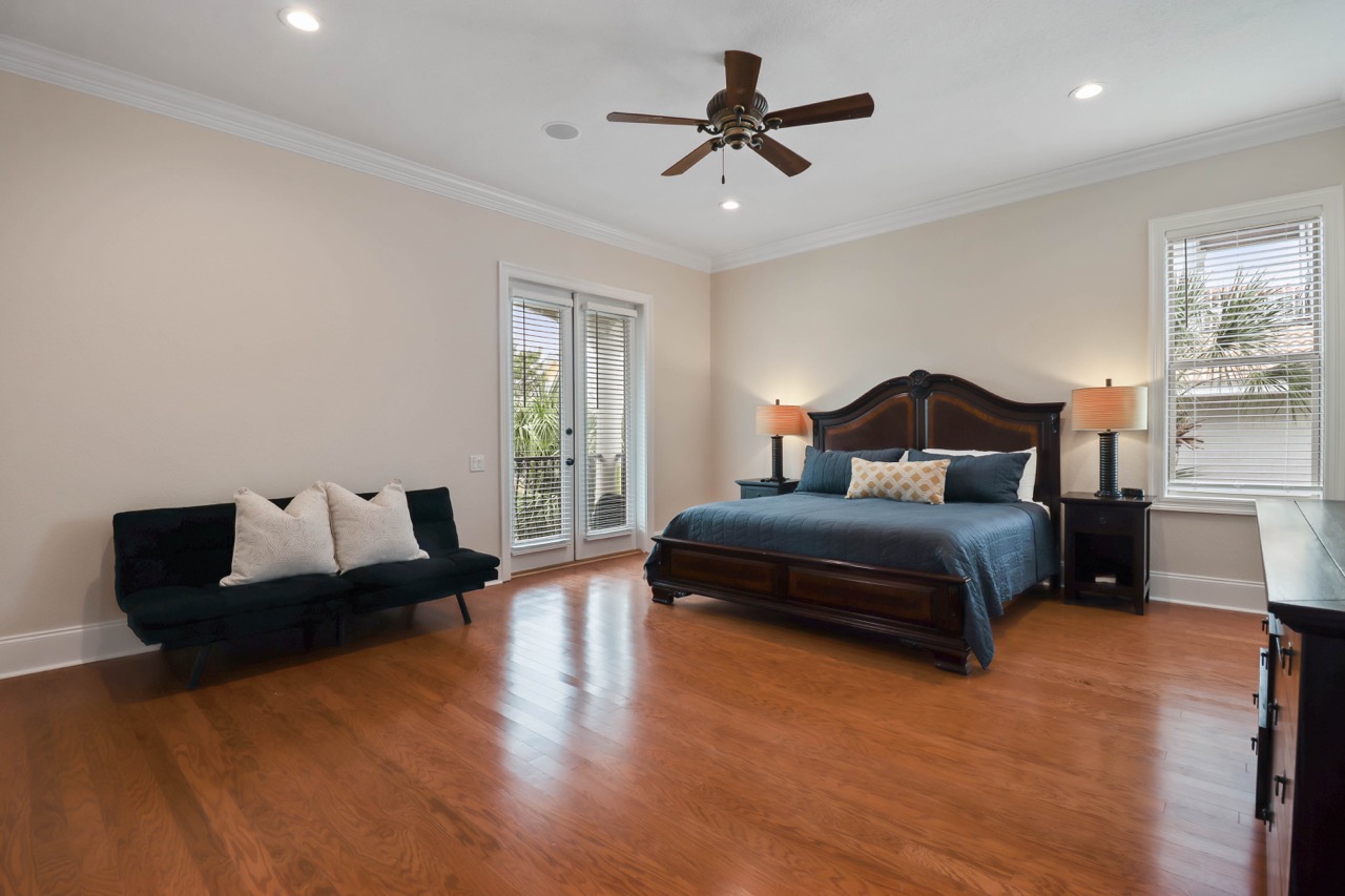 Second floor king bedroom with ensuite