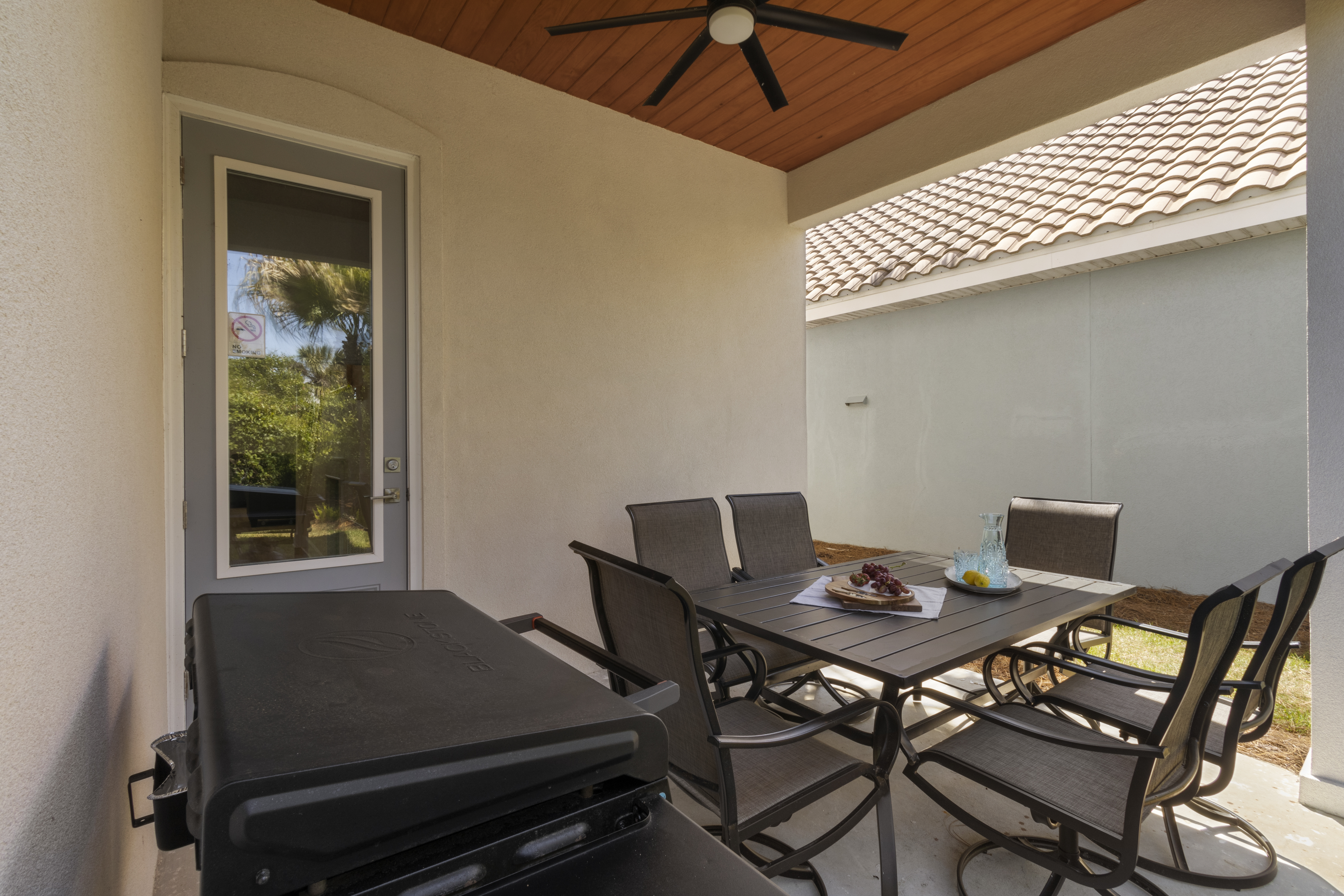 Hibachi grill and outdoor dining