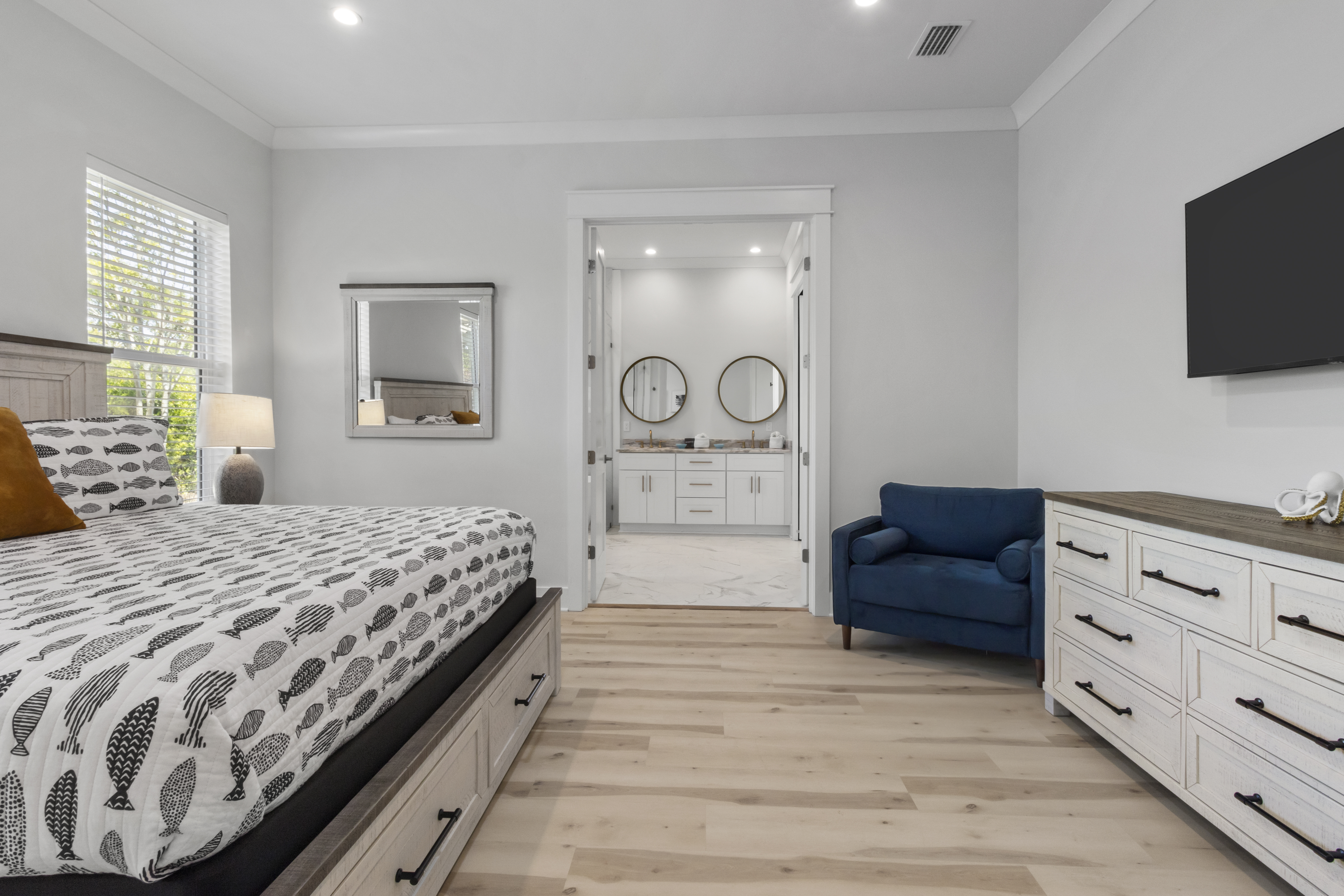 First floor primary king suite