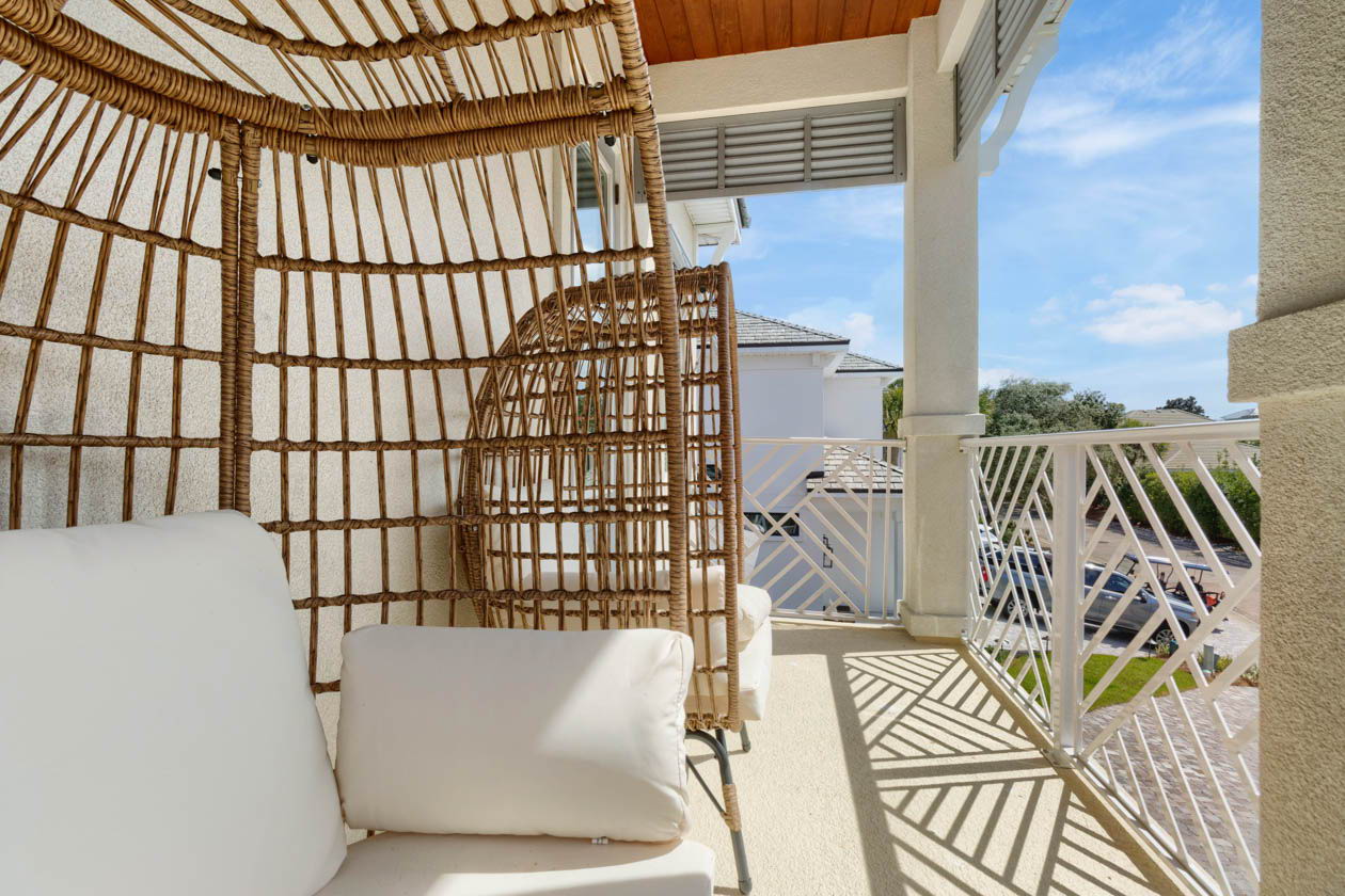 Enjoy coastal breeze on the balcony