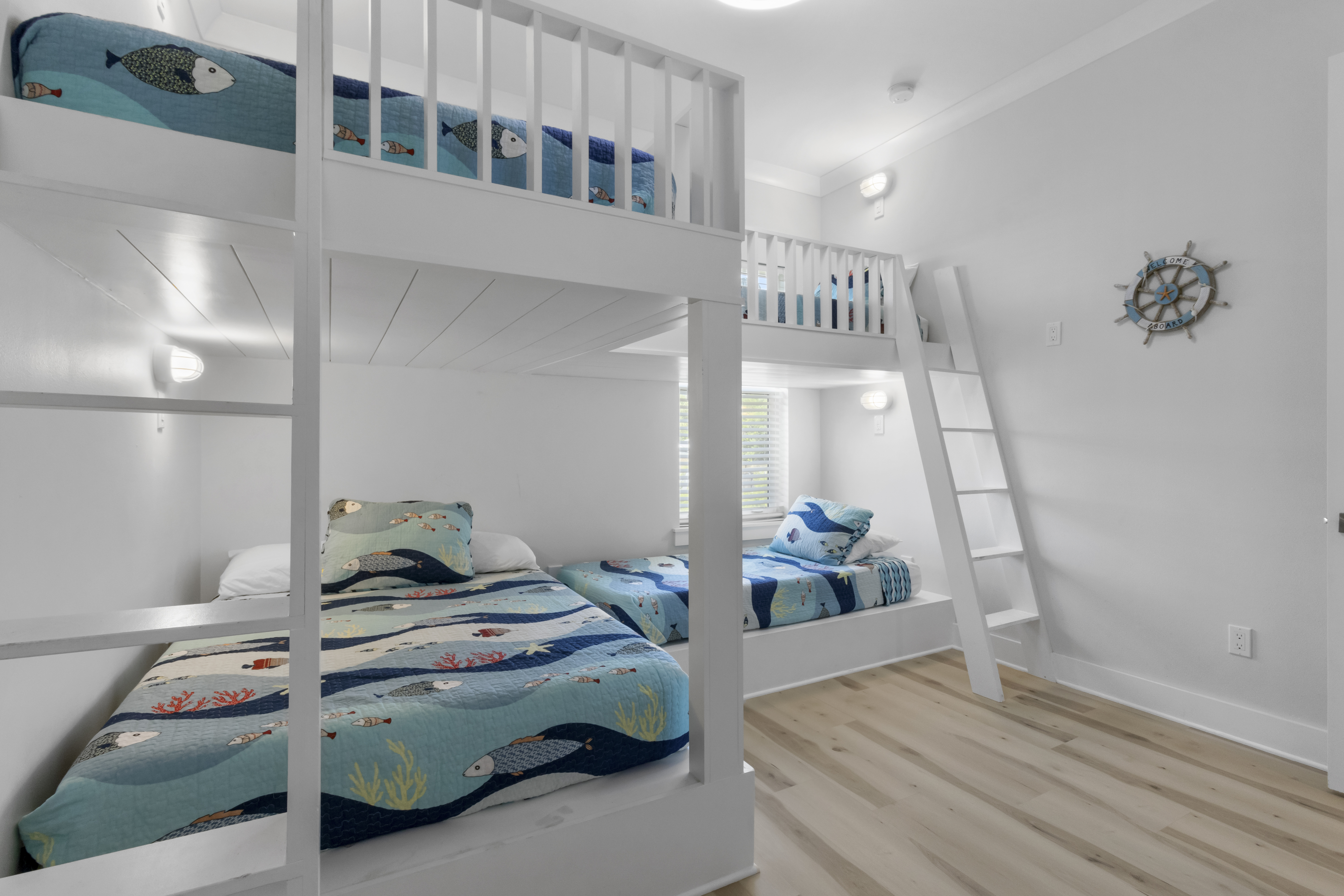 Two full and two twin bunk room