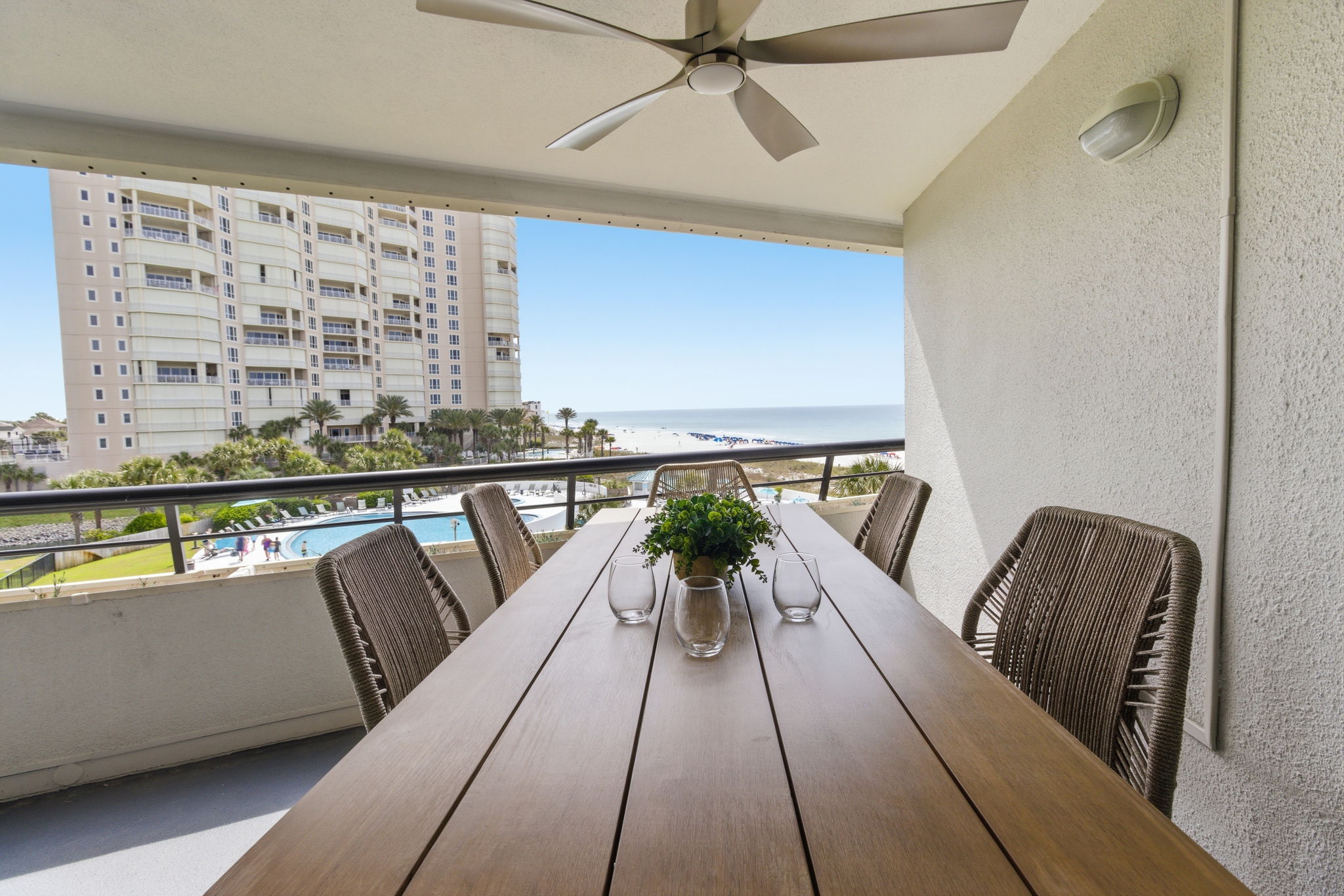 Balcony dining with gulf views