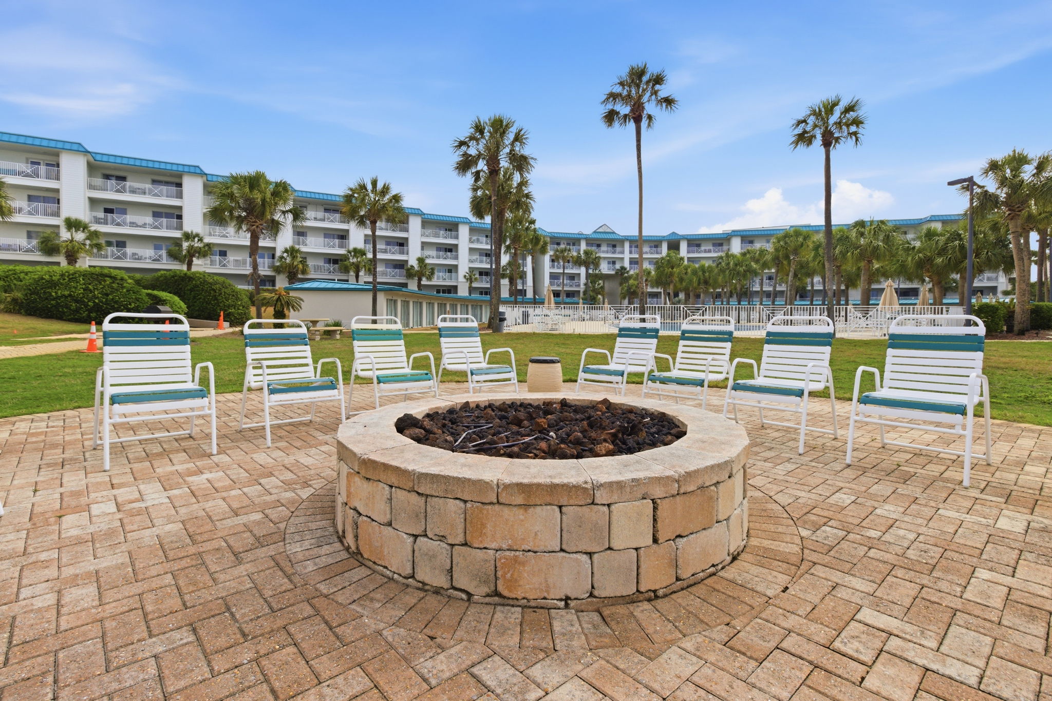 Community fire pit