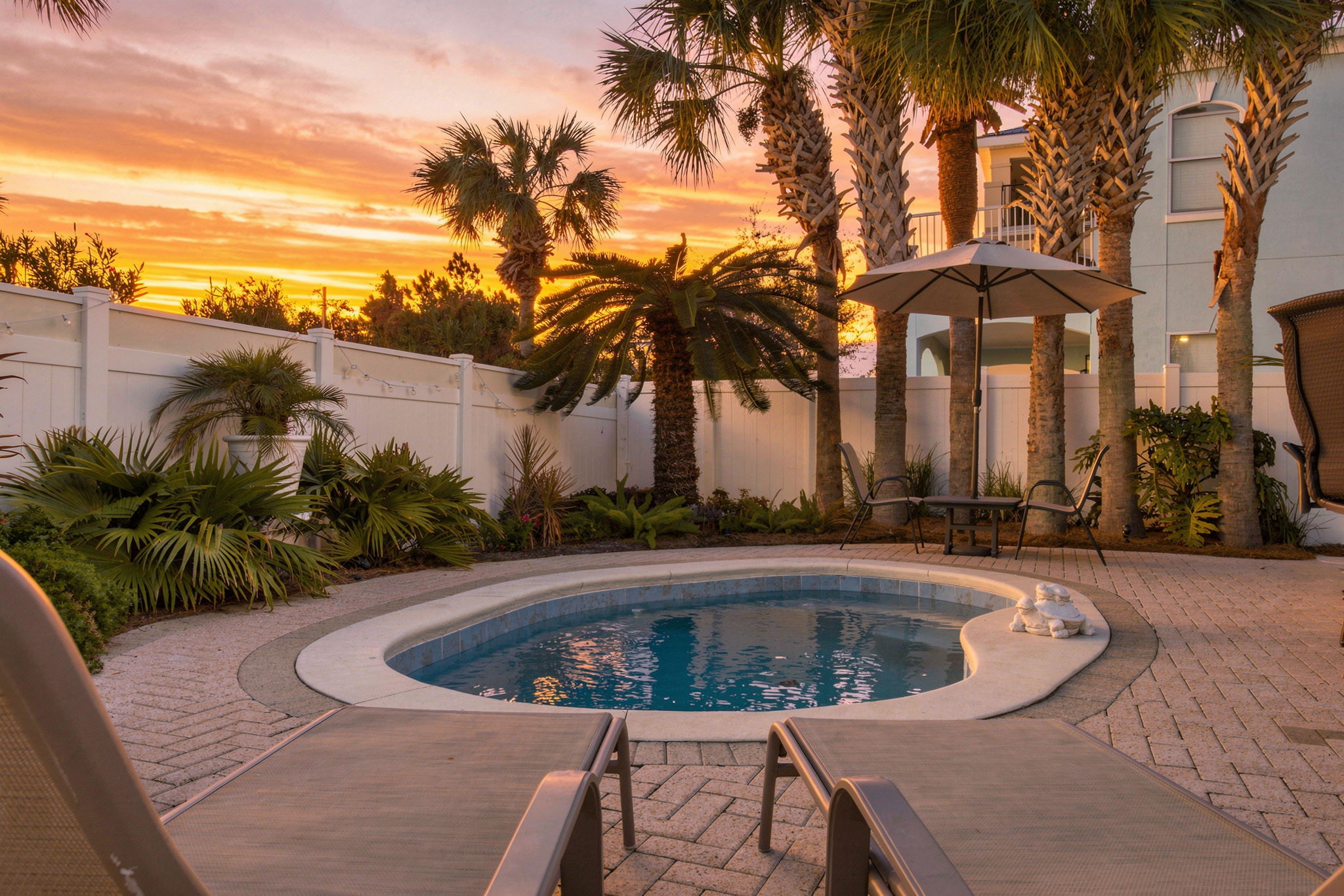 Private pool
