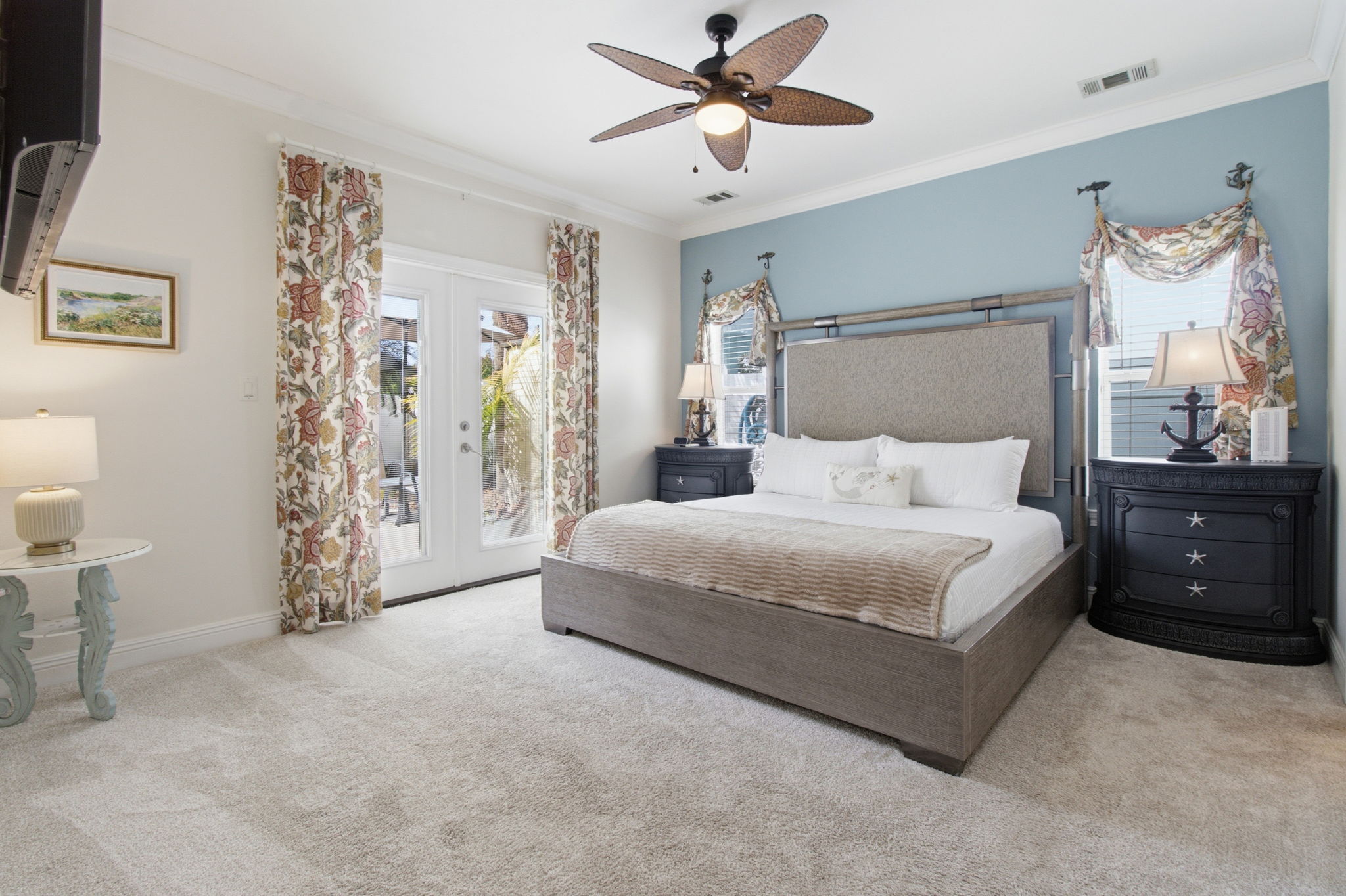 First floor primary suite with king bed