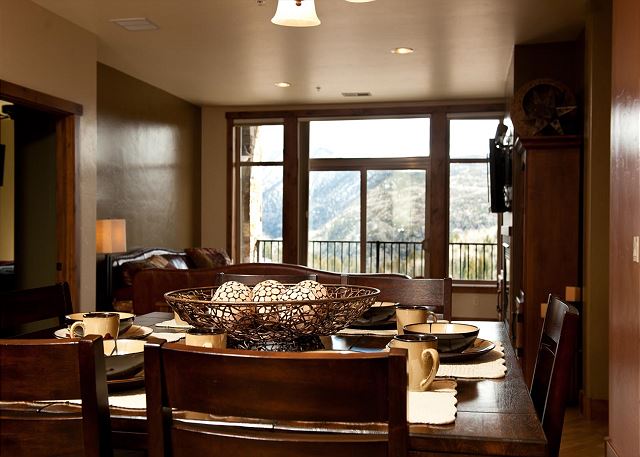 New Luxury Condo Steps to Lifts - Amazing Views 5