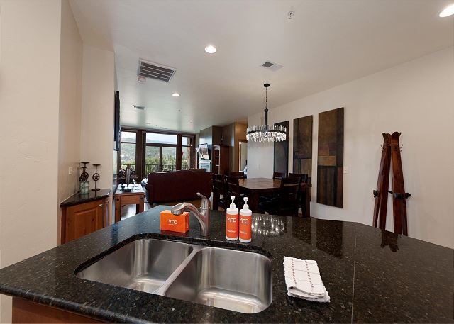 Luxury Purgatory Condo - Steps to Lifts - Amazing Views 7
